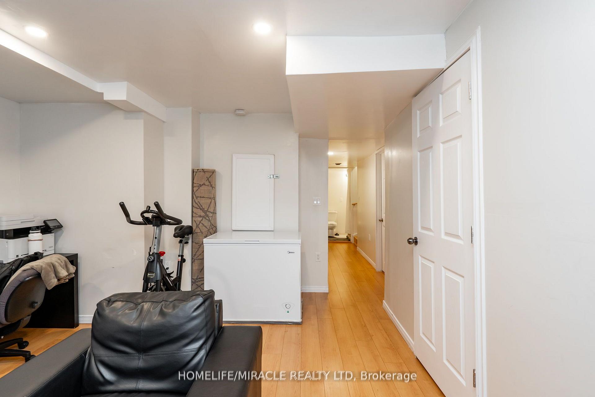 Photo 37 of Unit 8, 701 Homer Watson Boulevard, Kitchener — HOMEH