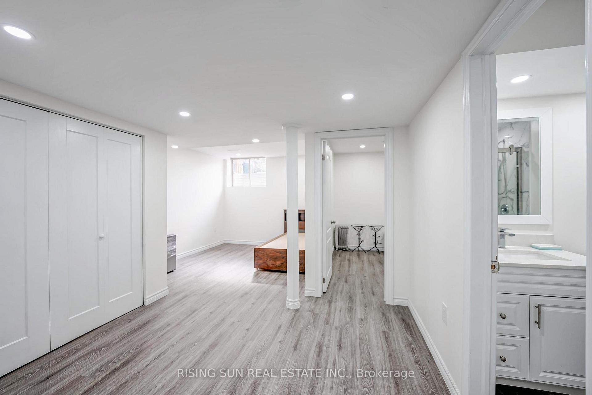 Photo 18 of 74 Dodman Crescent, Hamilton, Ancaster — HOMEH