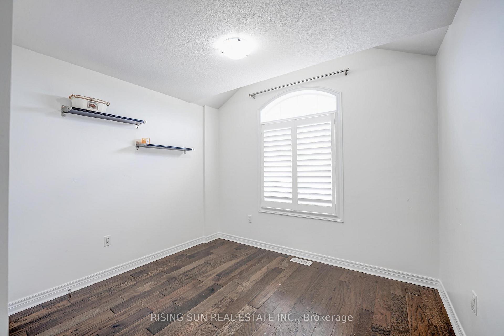 Photo 27 of 74 Dodman Crescent, Hamilton, Ancaster — HOMEH