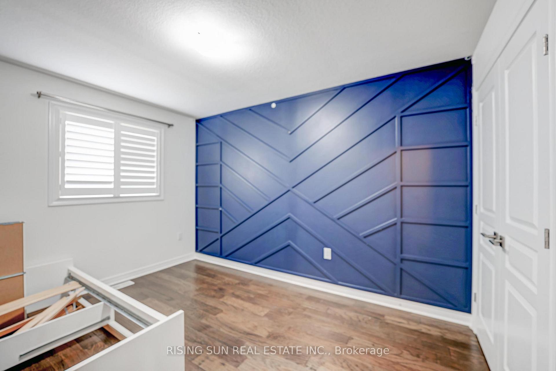 Photo 29 of 74 Dodman Crescent, Hamilton, Ancaster — HOMEH