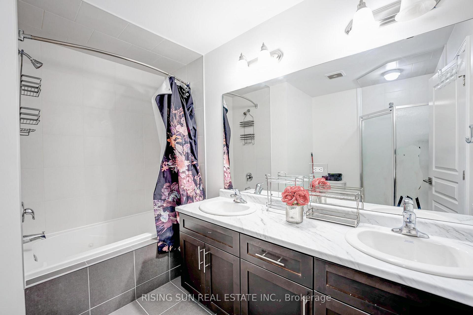 Photo 34 of 74 Dodman Crescent, Hamilton, Ancaster — HOMEH