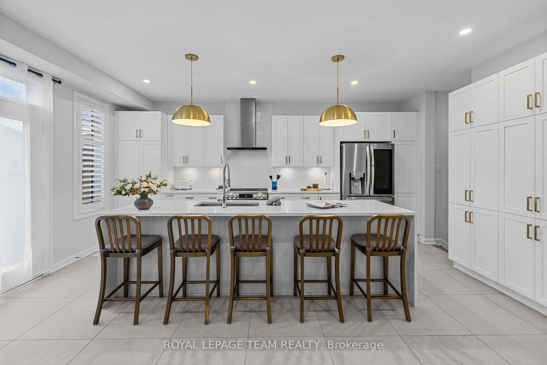Photo 11 of 54 Ascari Road, Ottawa, Mahogany Community — HOMEH