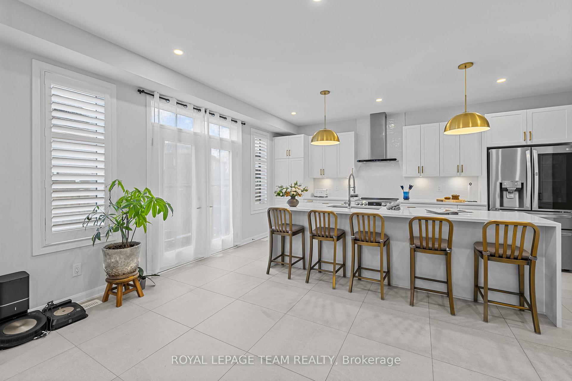 Photo 15 of 54 Ascari Road, Ottawa, Mahogany Community — HOMEH