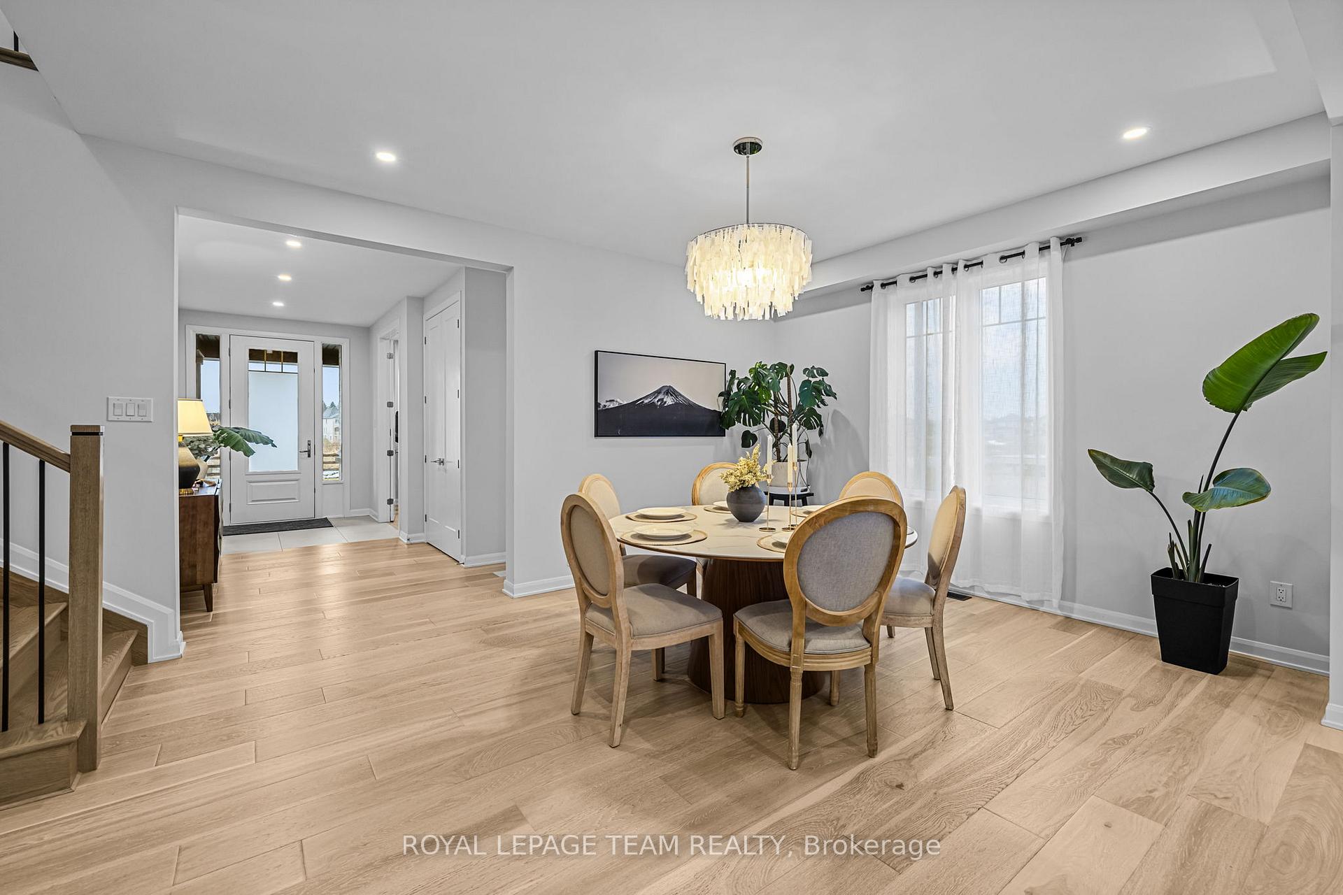 Photo 16 of 54 Ascari Road, Ottawa, Mahogany Community — HOMEH