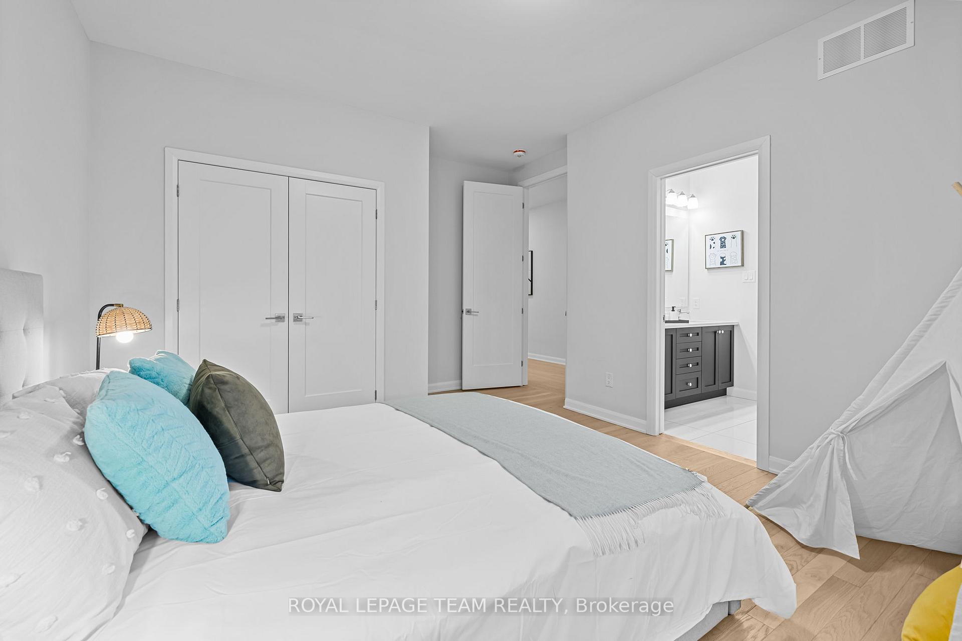 Photo 31 of 54 Ascari Road, Ottawa, Mahogany Community — HOMEH
