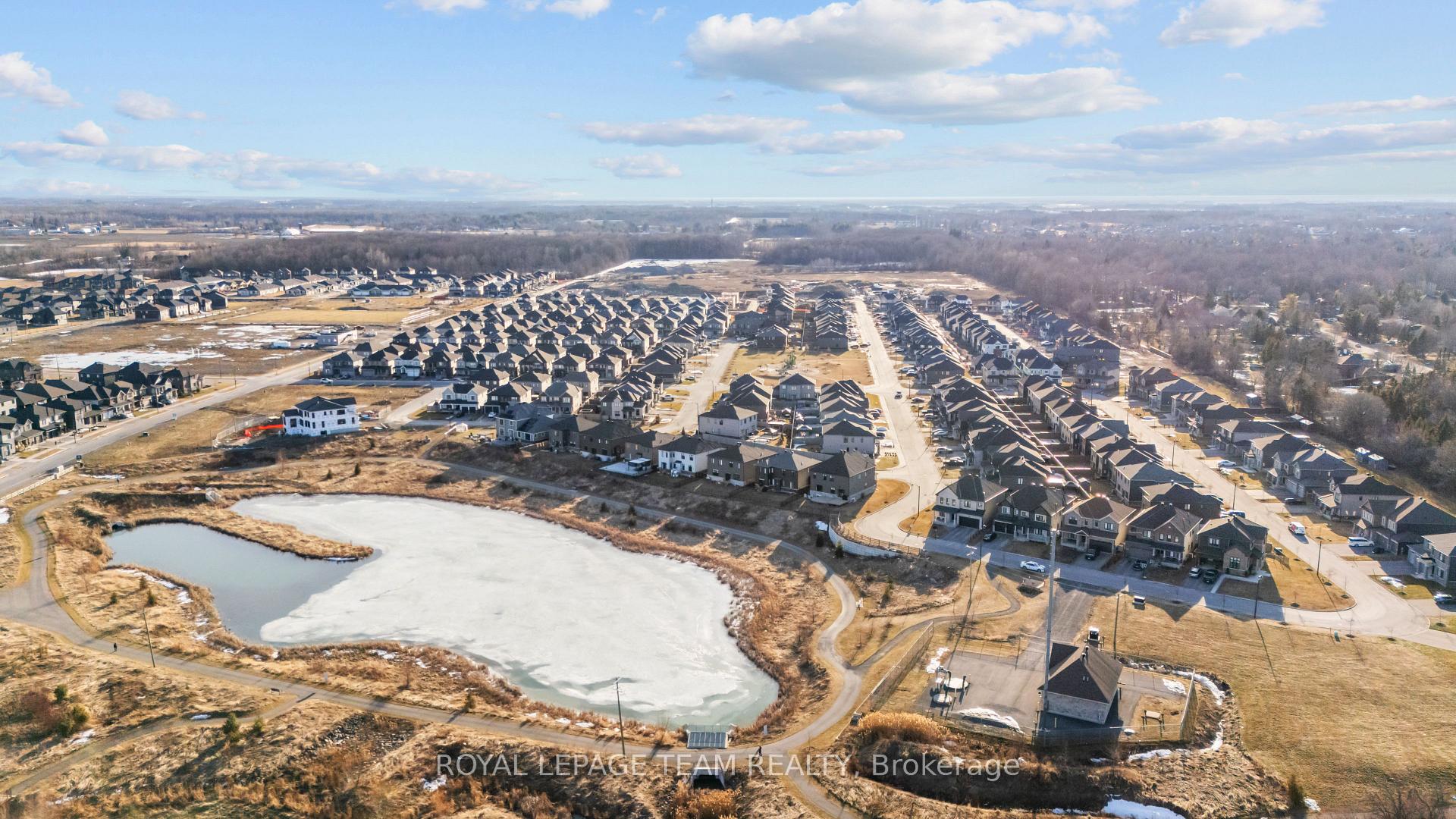 Photo 38 of 54 Ascari Road, Ottawa, Mahogany Community — HOMEH