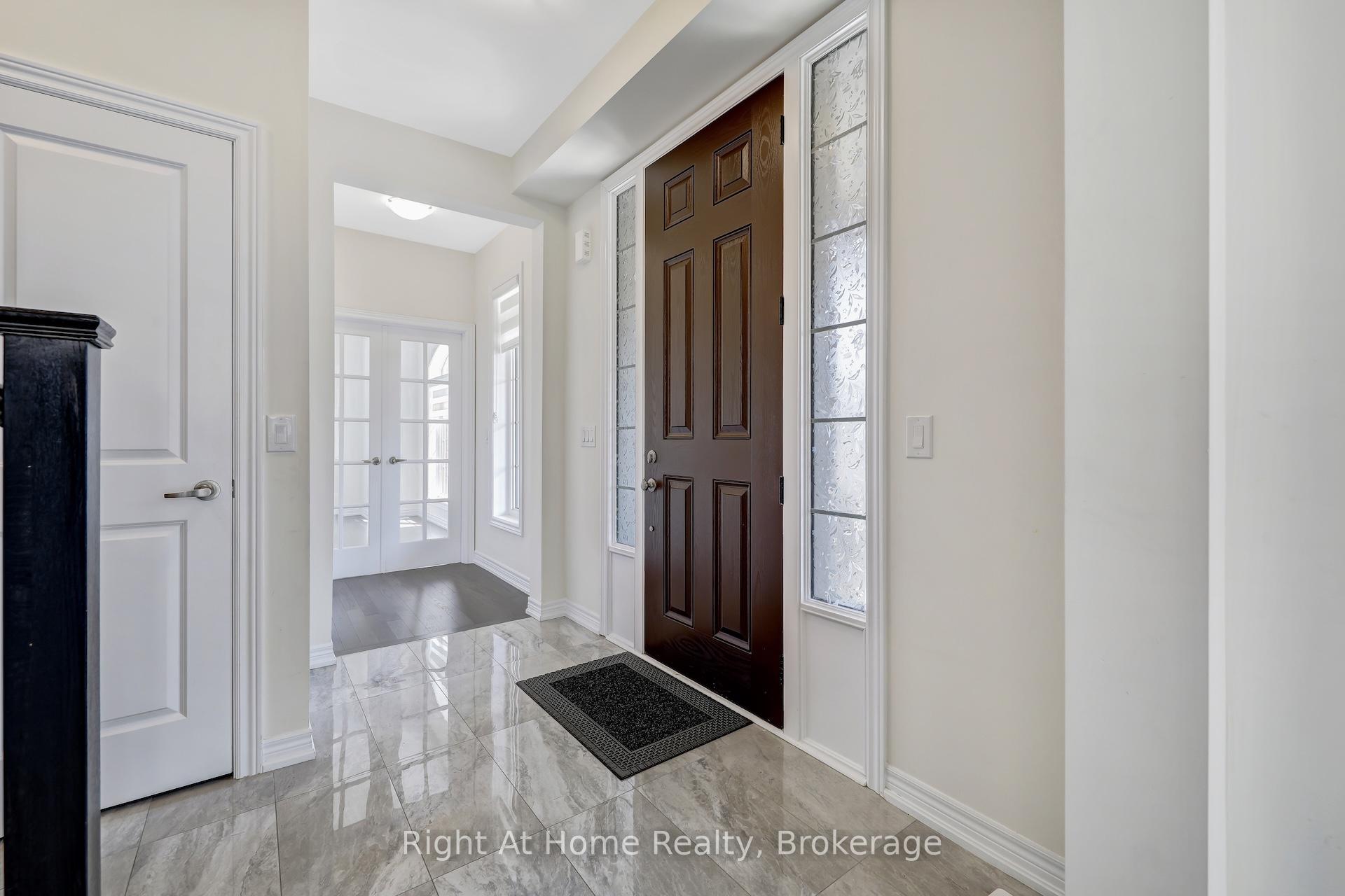Photo 5 of 226 Broadacre Drive, Kitchener — HOMEH