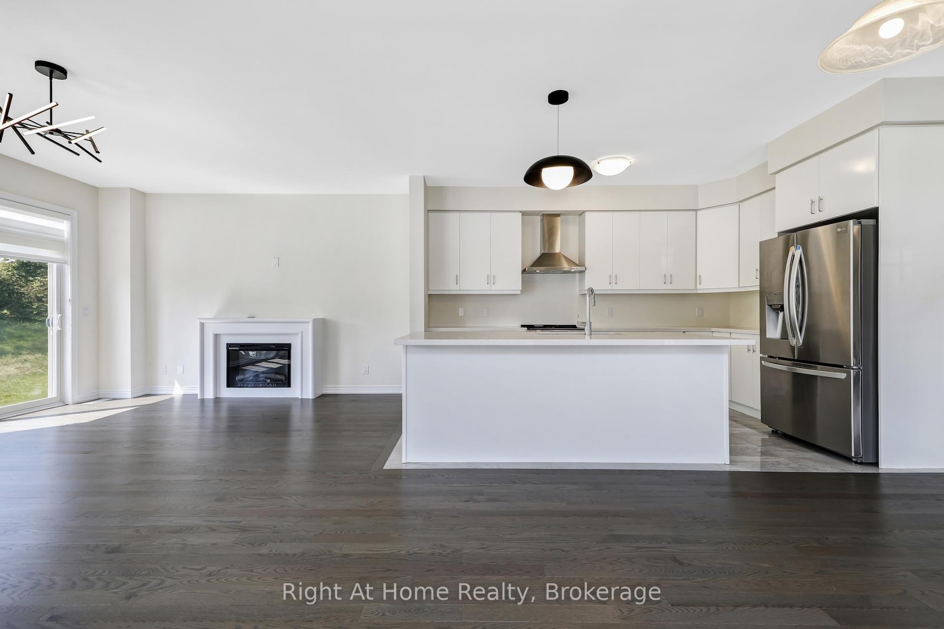 Photo 13 of 226 Broadacre Drive, Kitchener — HOMEH
