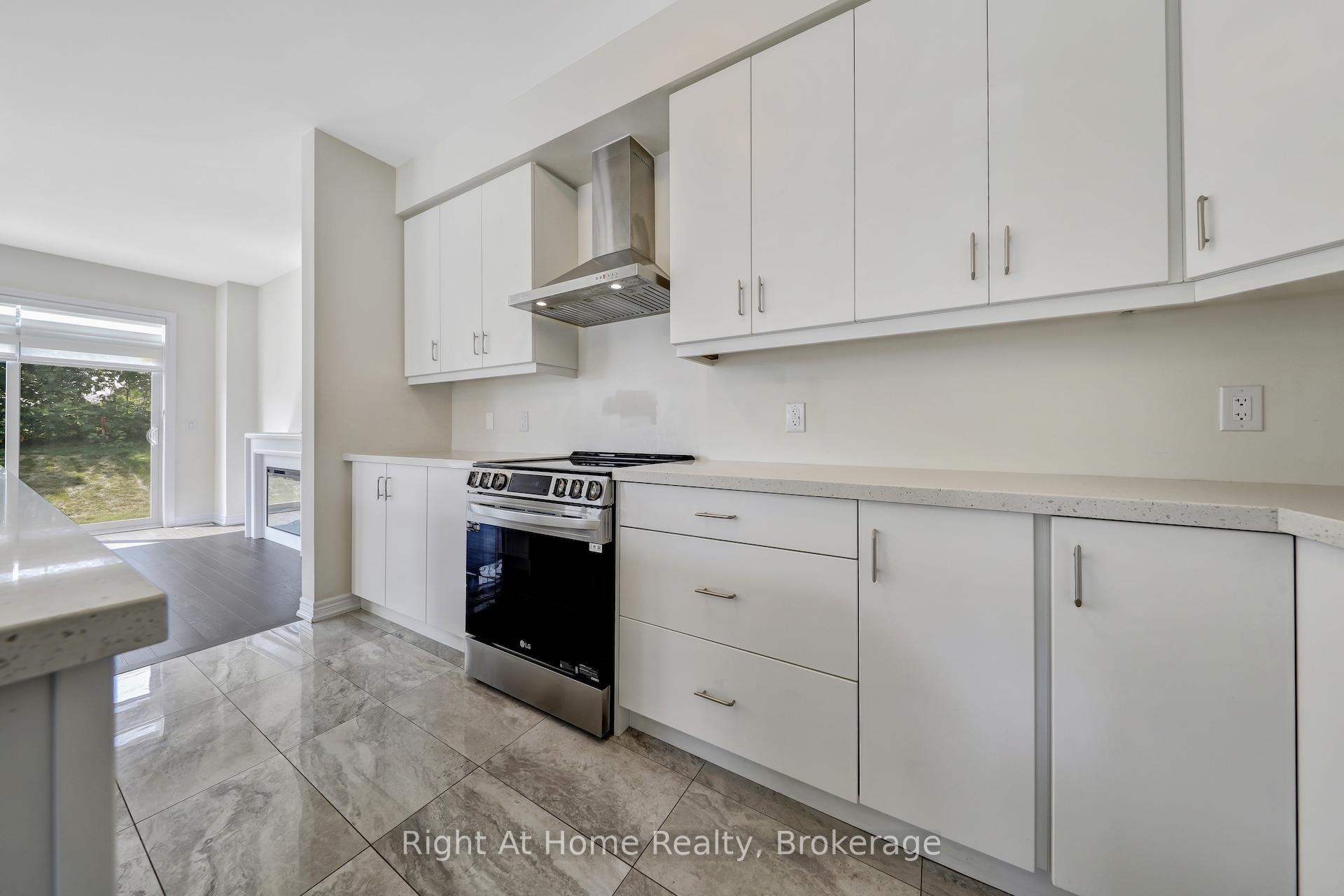 Photo 18 of 226 Broadacre Drive, Kitchener — HOMEH