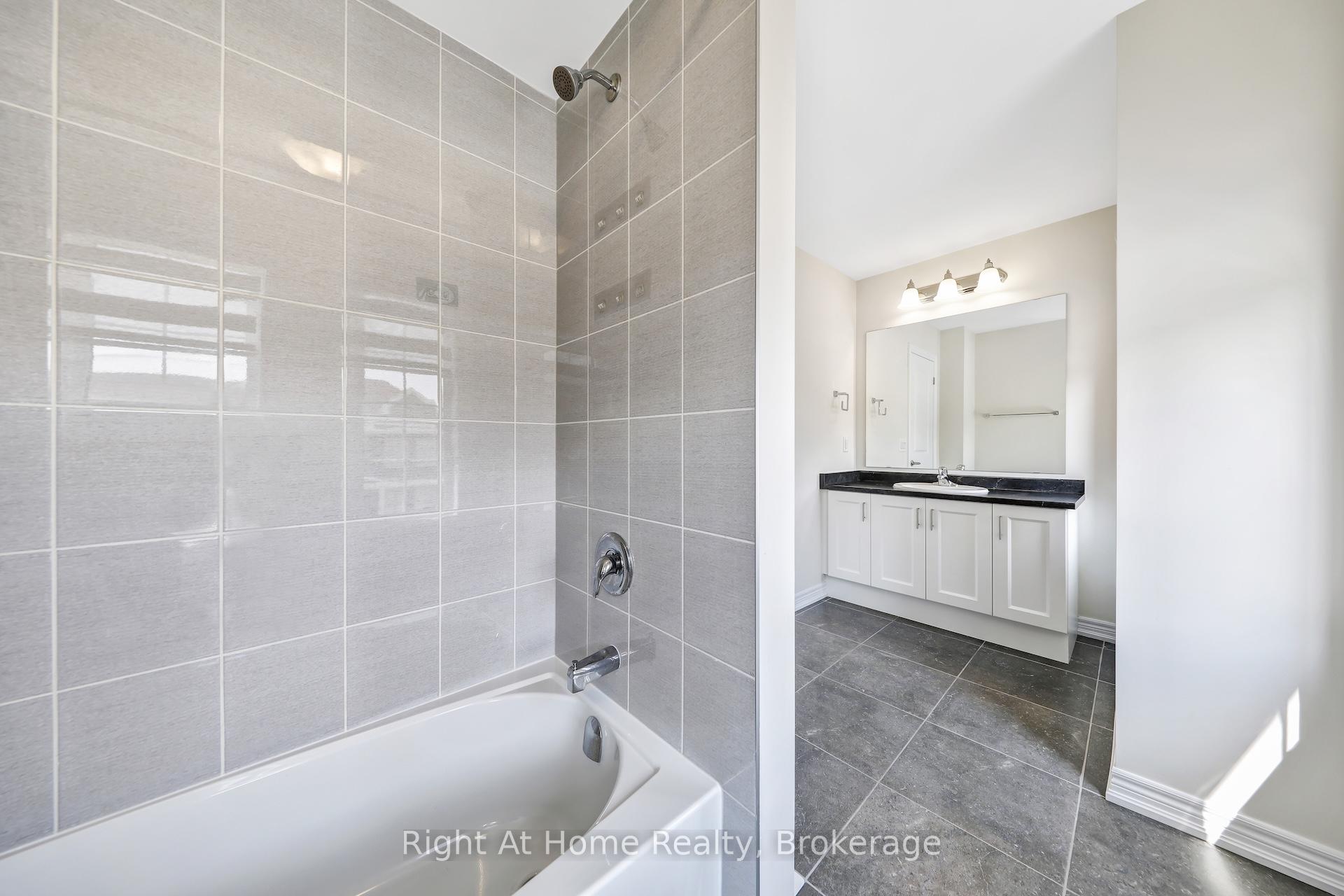 Photo 24 of 226 Broadacre Drive, Kitchener — HOMEH