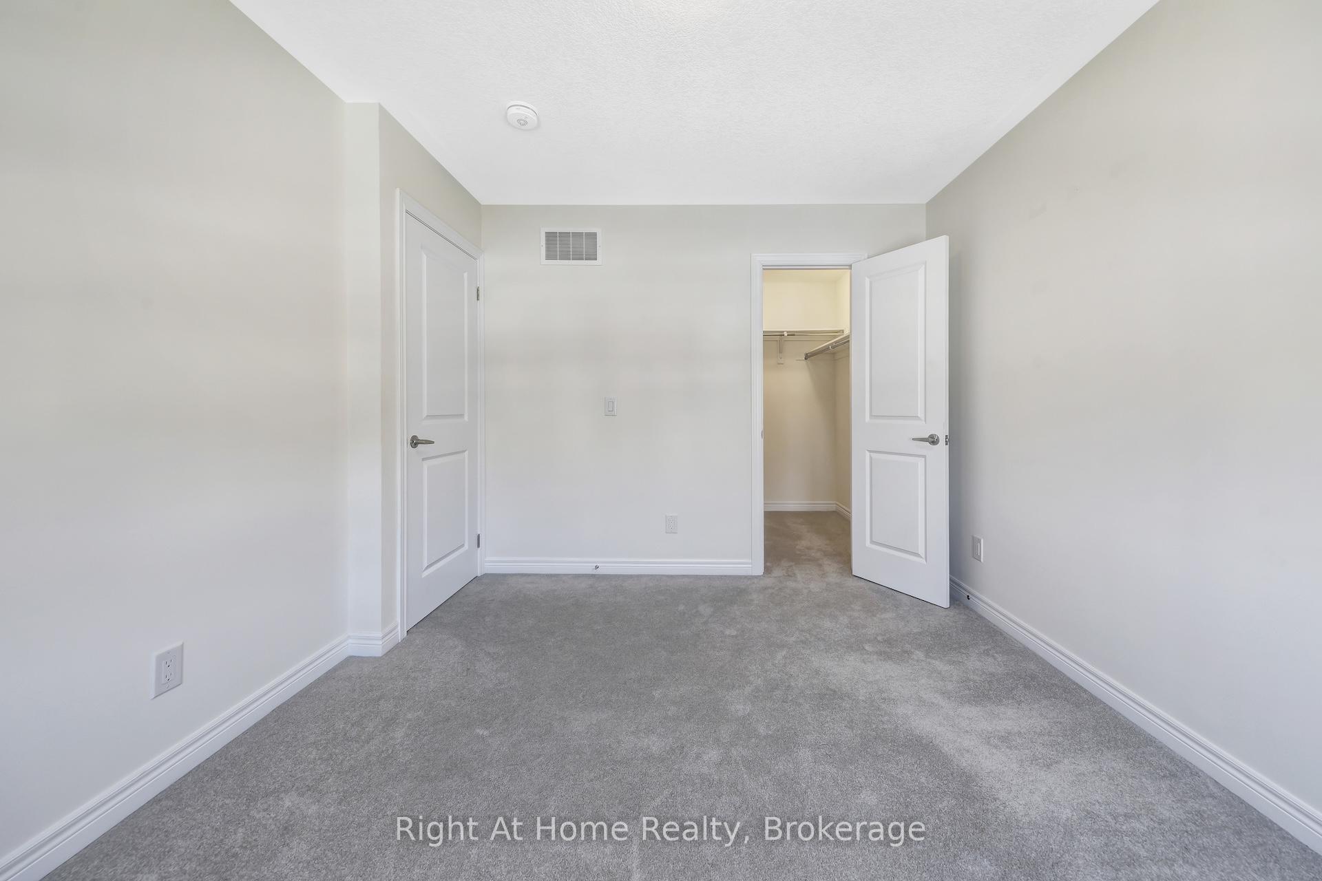 Photo 27 of 226 Broadacre Drive, Kitchener — HOMEH