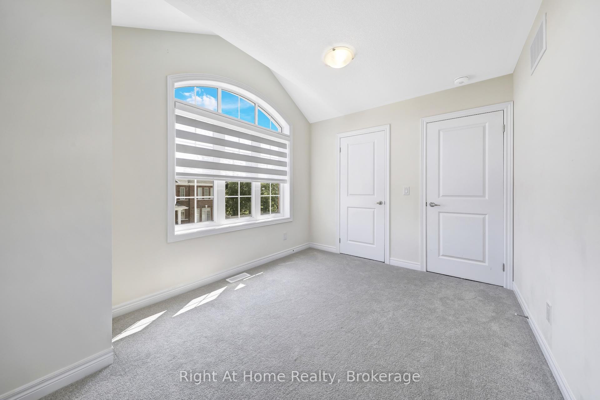 Photo 29 of 226 Broadacre Drive, Kitchener — HOMEH