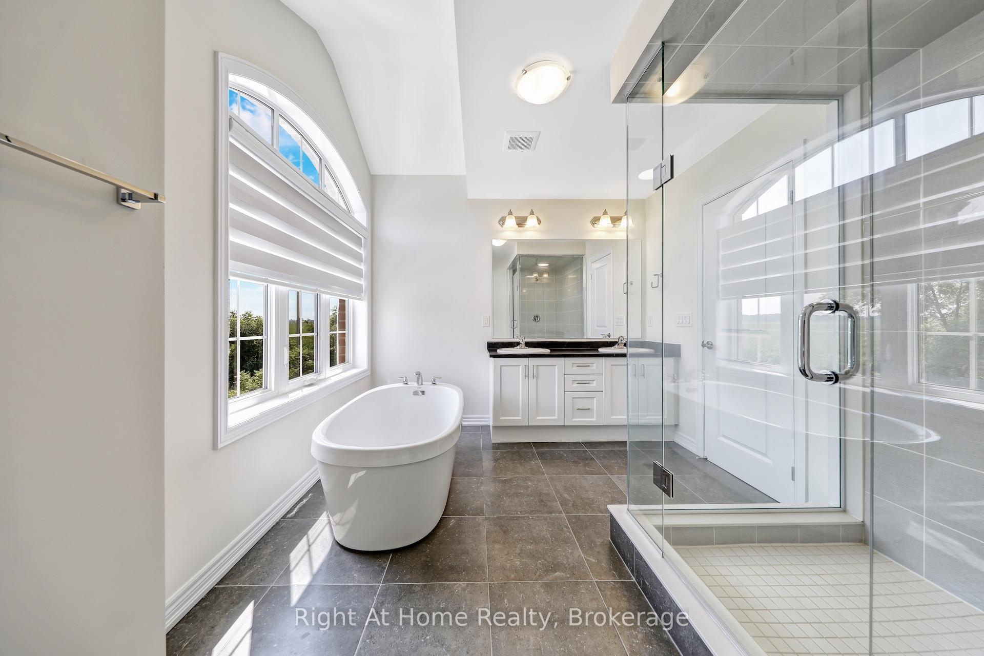 Photo 36 of 226 Broadacre Drive, Kitchener — HOMEH