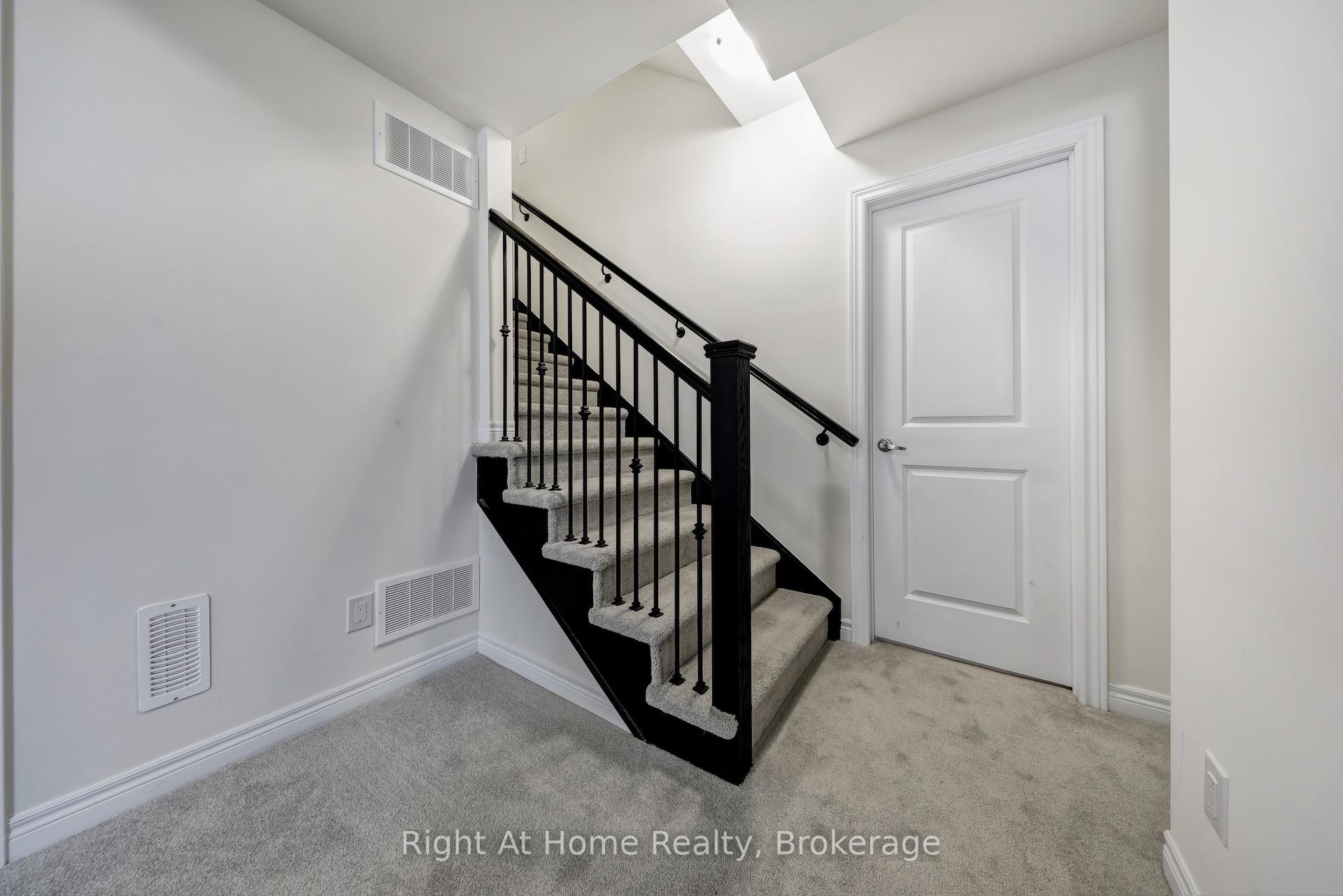 Photo 43 of 226 Broadacre Drive, Kitchener — HOMEH
