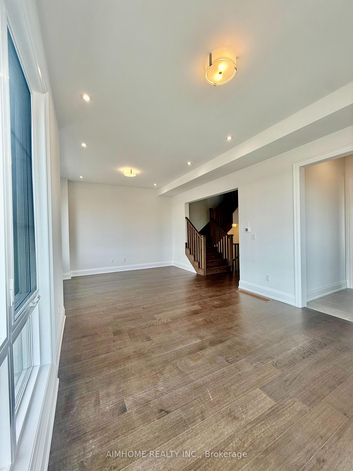 Photo 2 of 52 Balance Crescent, Markham, Cachet — HOMEH