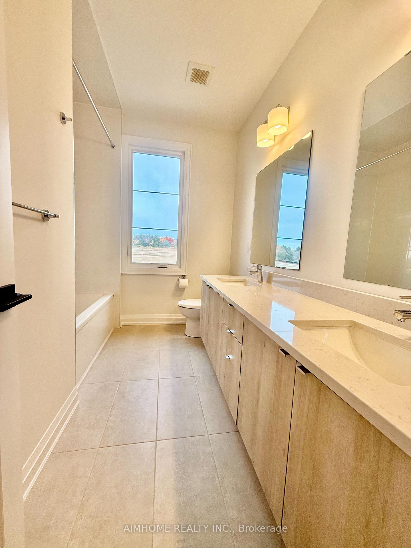 Photo 4 of 52 Balance Crescent, Markham, Cachet — HOMEH