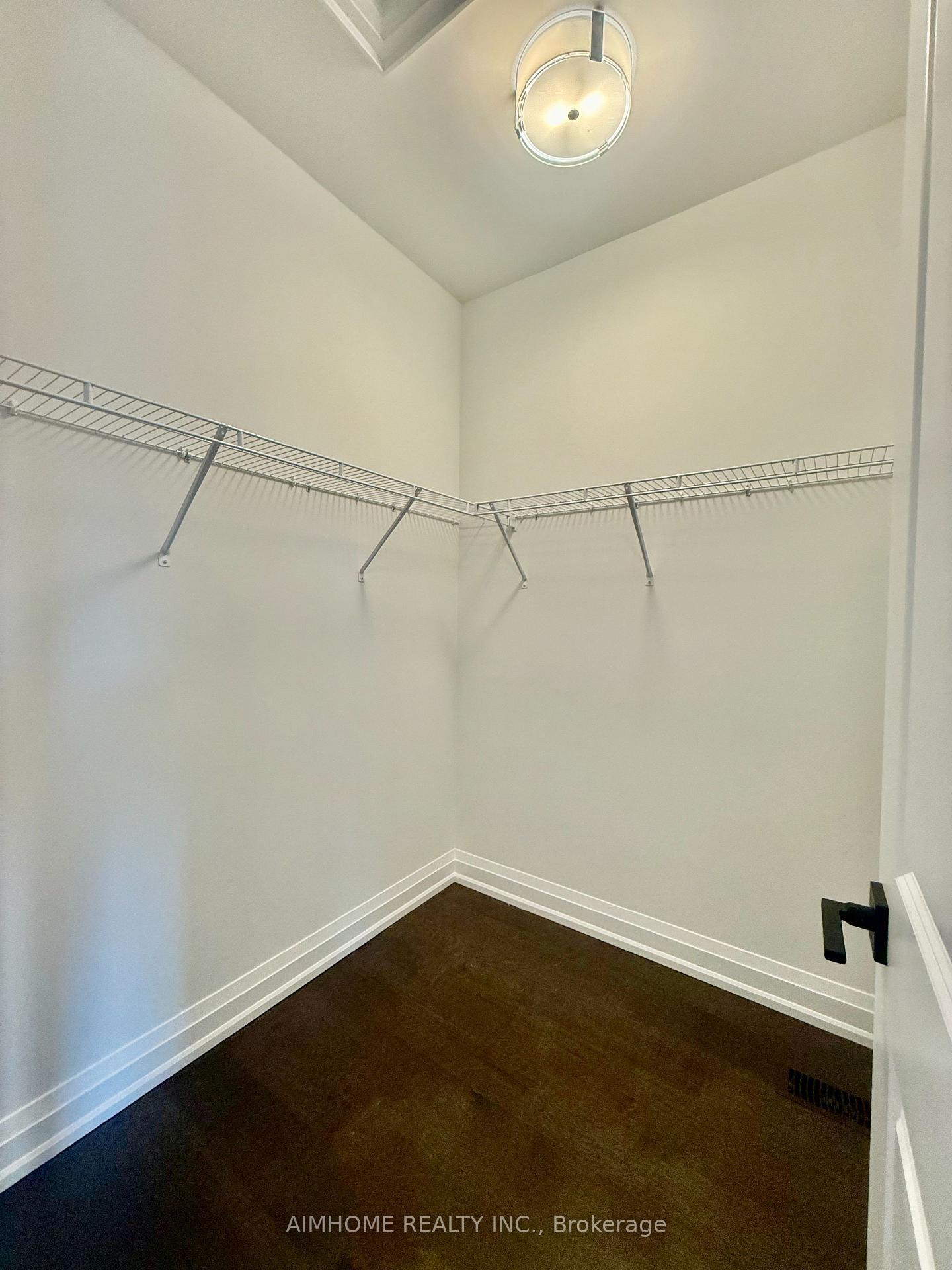 Photo 7 of 52 Balance Crescent, Markham, Cachet — HOMEH
