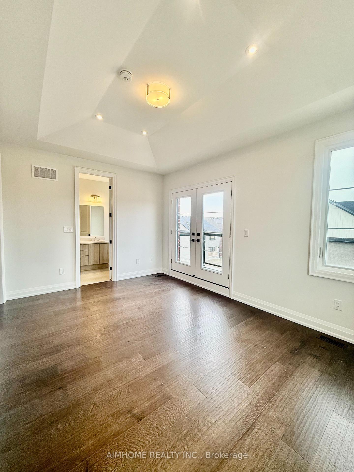 Photo 11 of 52 Balance Crescent, Markham, Cachet — HOMEH