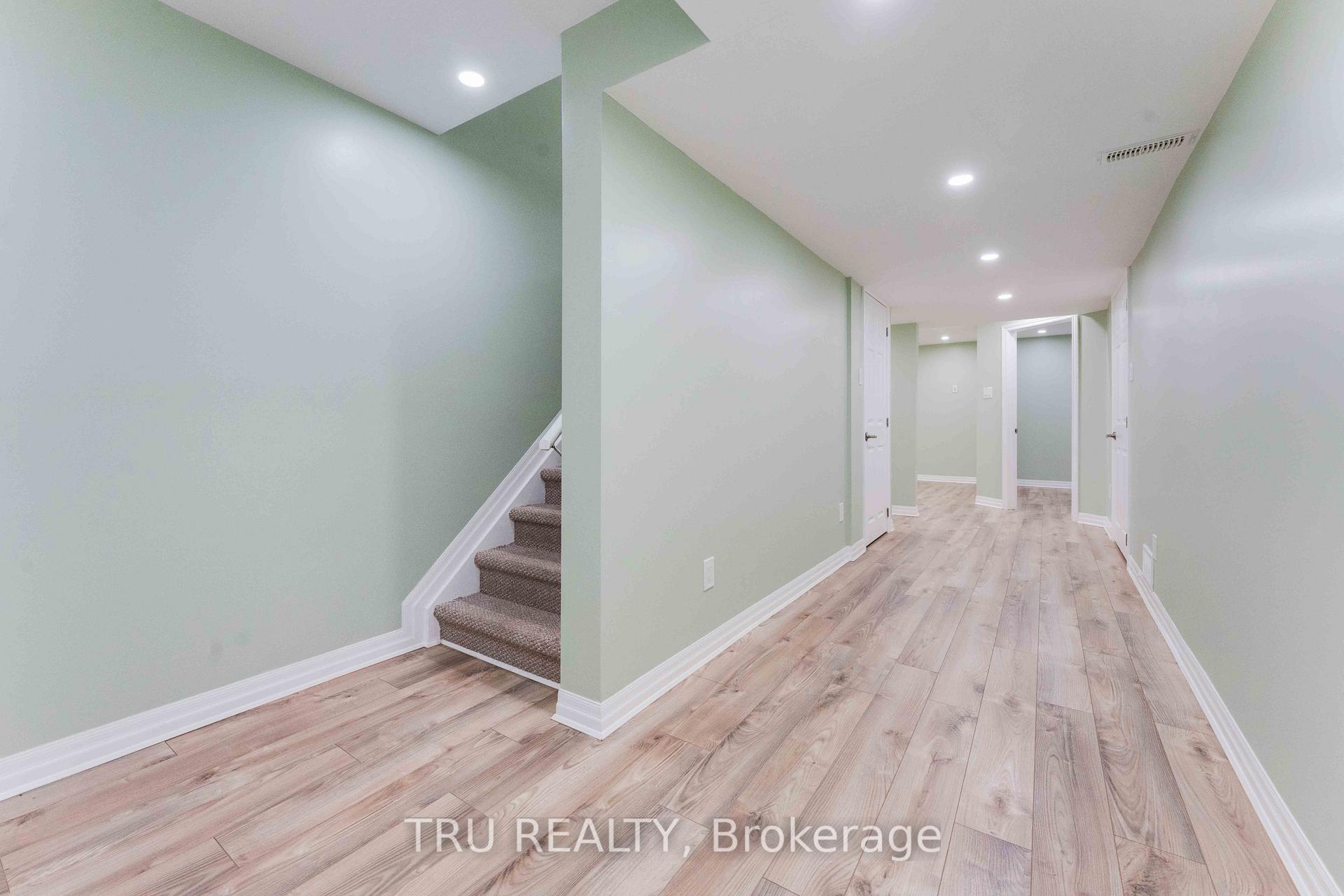 Photo 22 of 352 Meadowbreeze Drive, Ottawa, Kanata - Emerald Meadows/Trailwest — HOMEH