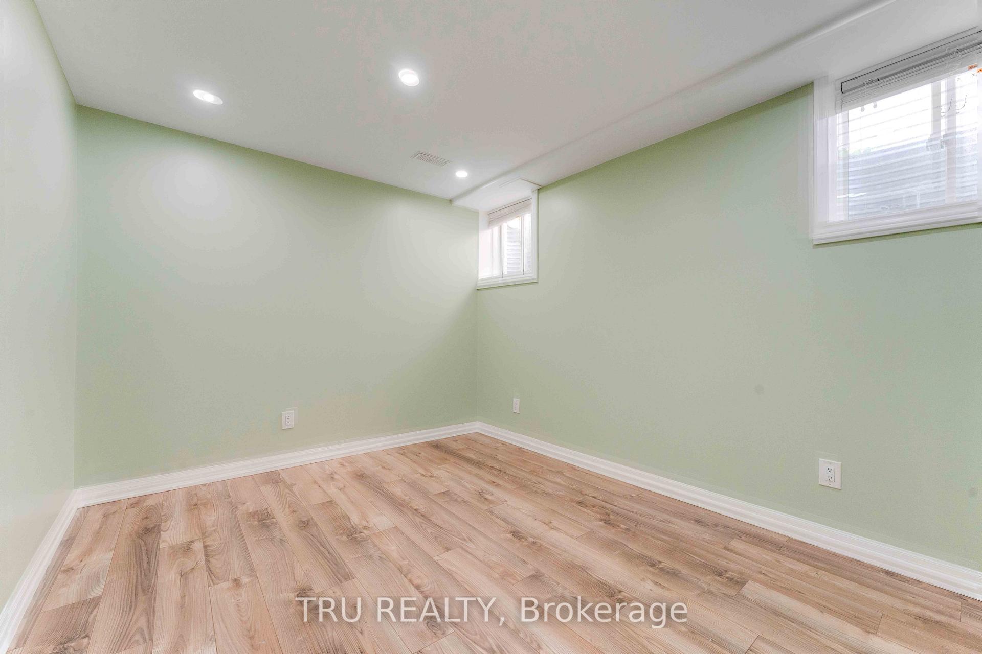 Photo 24 of 352 Meadowbreeze Drive, Ottawa, Kanata - Emerald Meadows/Trailwest — HOMEH
