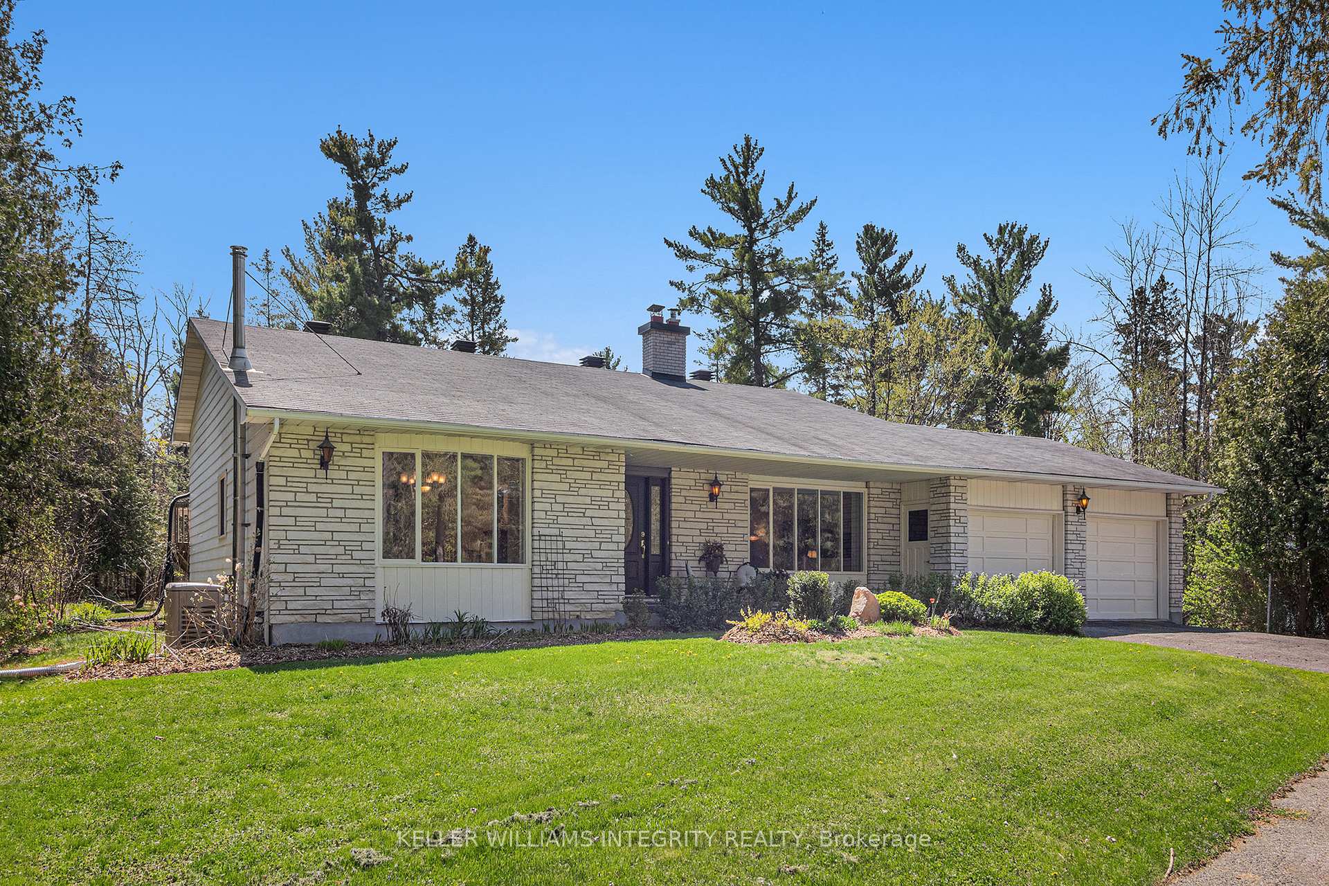 Photo 2 of 114 Constance Lake Road, Ottawa, Kanata - Kanata (North East) — HOMEH