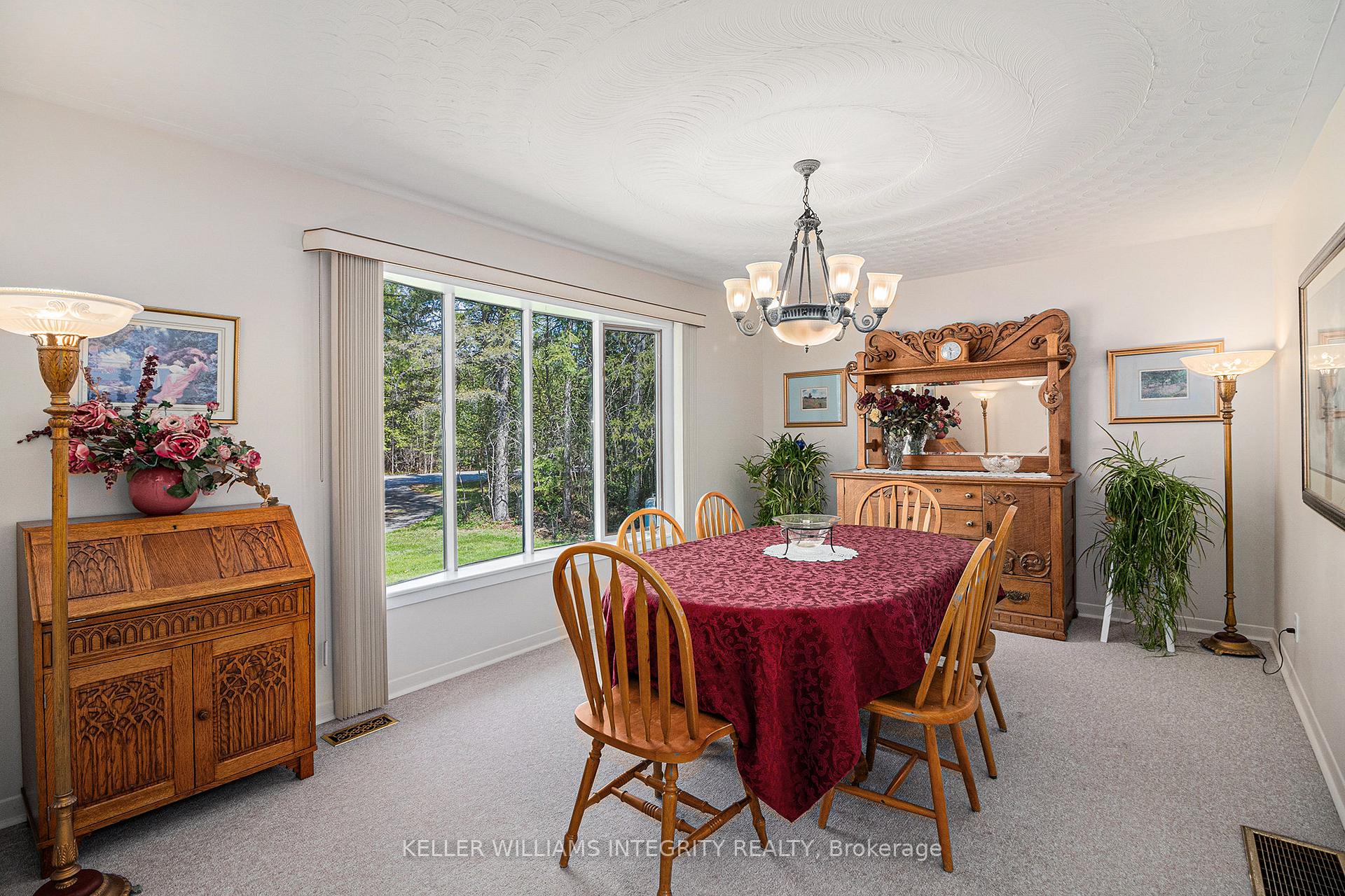 Photo 12 of 114 Constance Lake Road, Ottawa, Kanata - Kanata (North East) — HOMEH