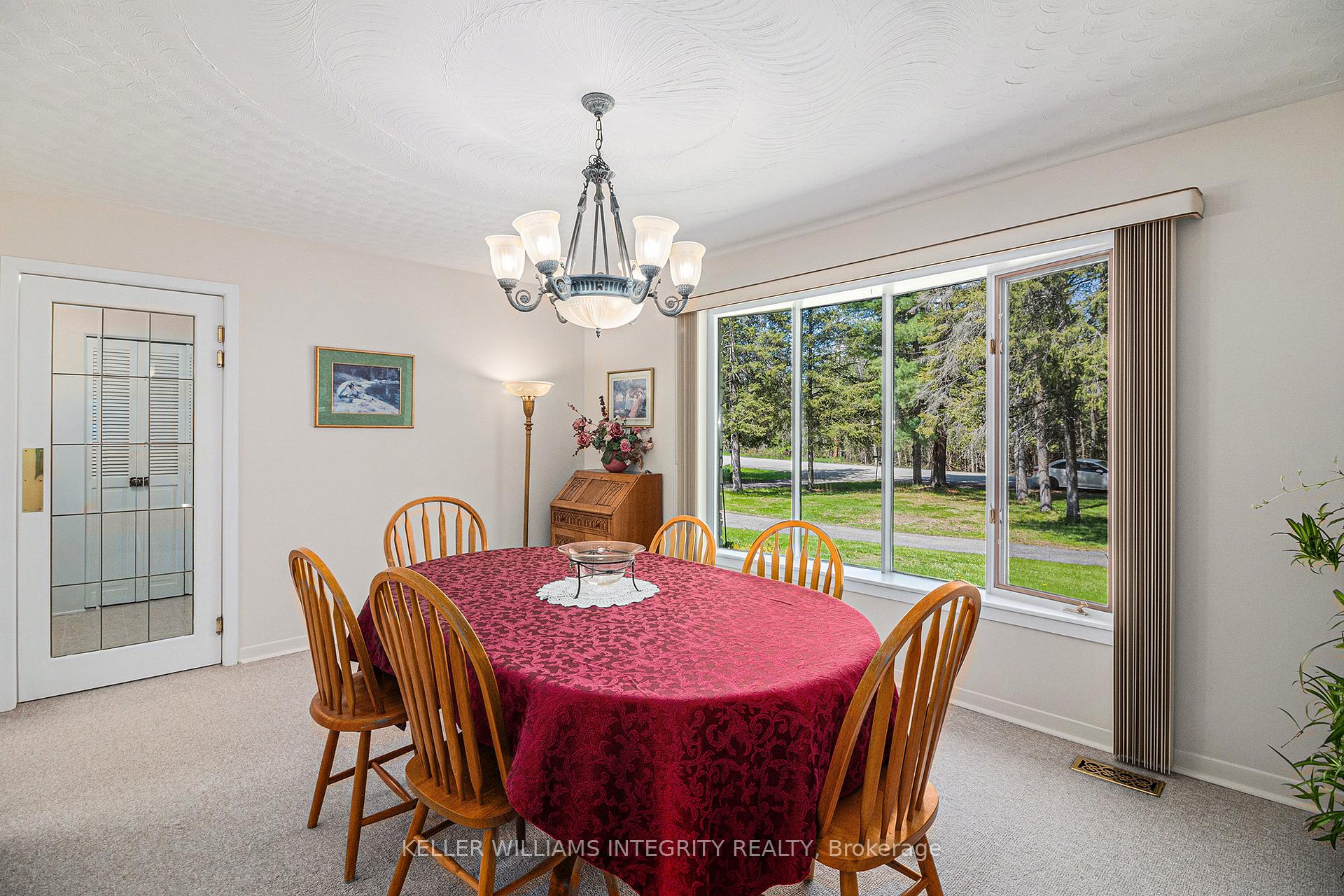 Photo 13 of 114 Constance Lake Road, Ottawa, Kanata - Kanata (North East) — HOMEH