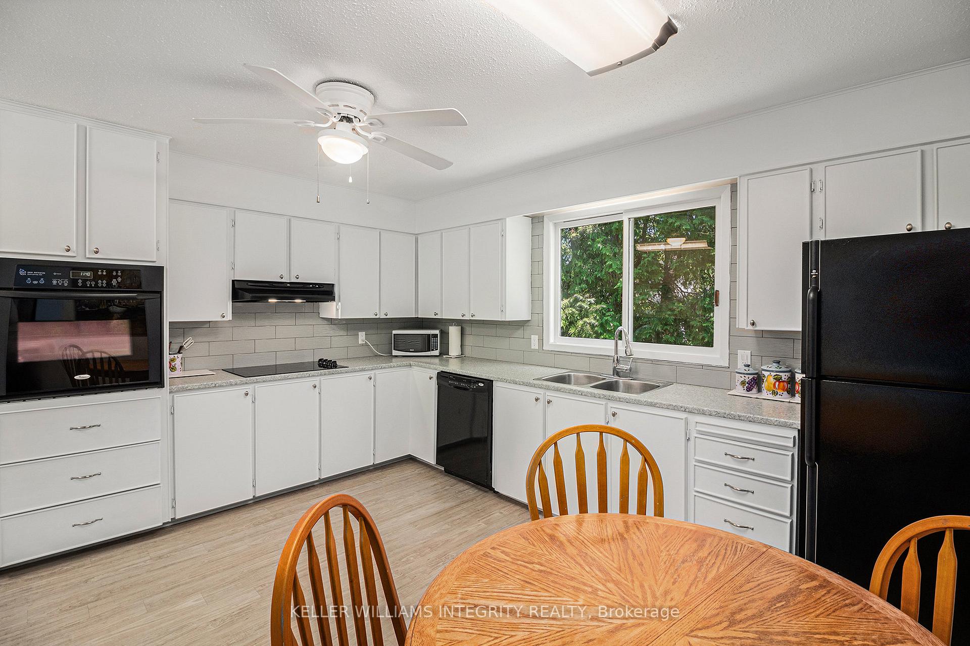 Photo 17 of 114 Constance Lake Road, Ottawa, Kanata - Kanata (North East) — HOMEH