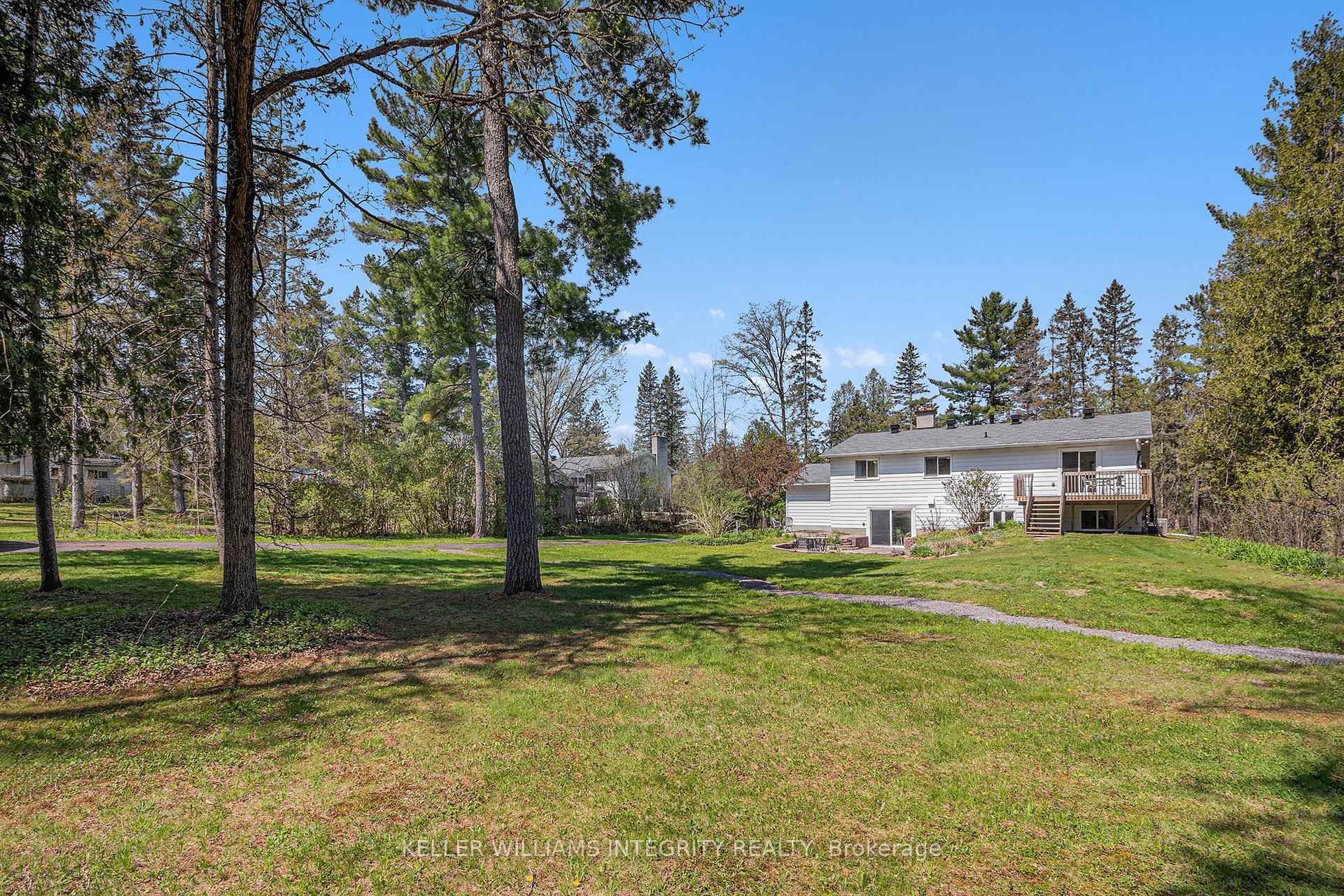 Photo 34 of 114 Constance Lake Road, Ottawa, Kanata - Kanata (North East) — HOMEH