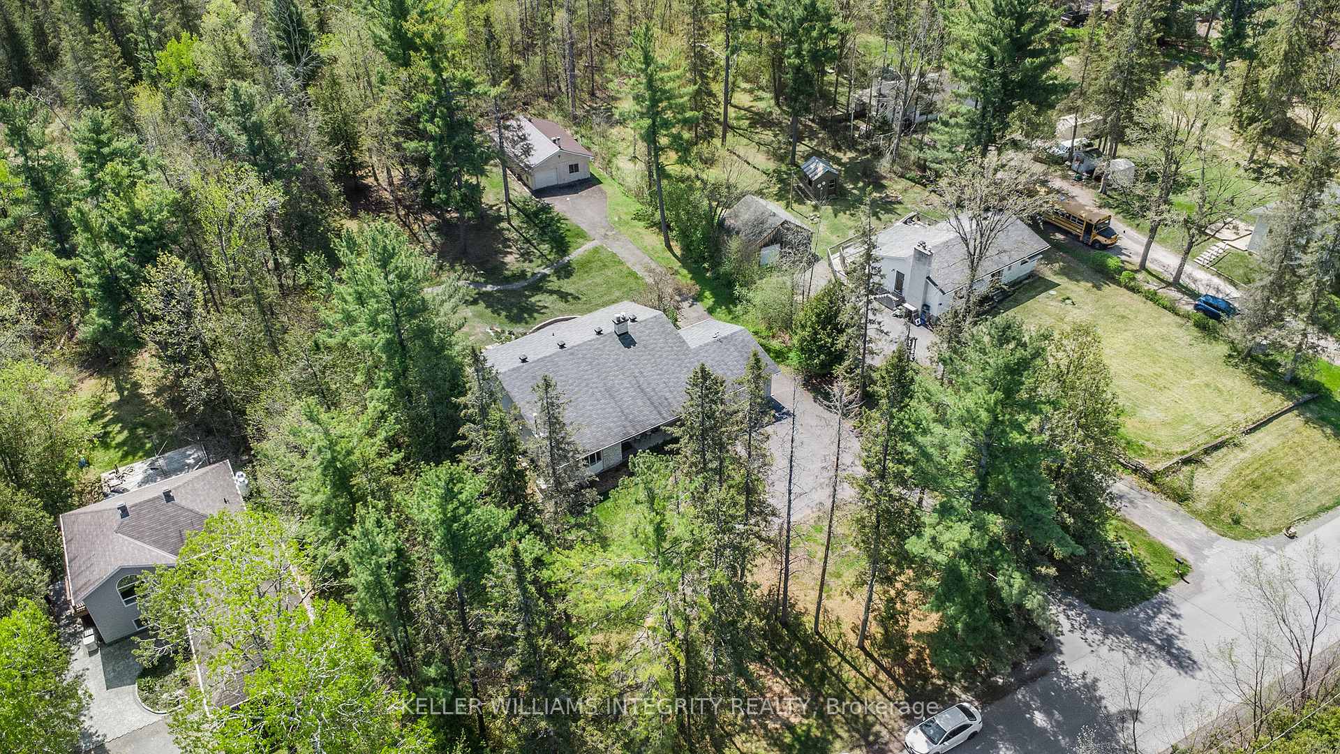 Photo 39 of 114 Constance Lake Road, Ottawa, Kanata - Kanata (North East) — HOMEH