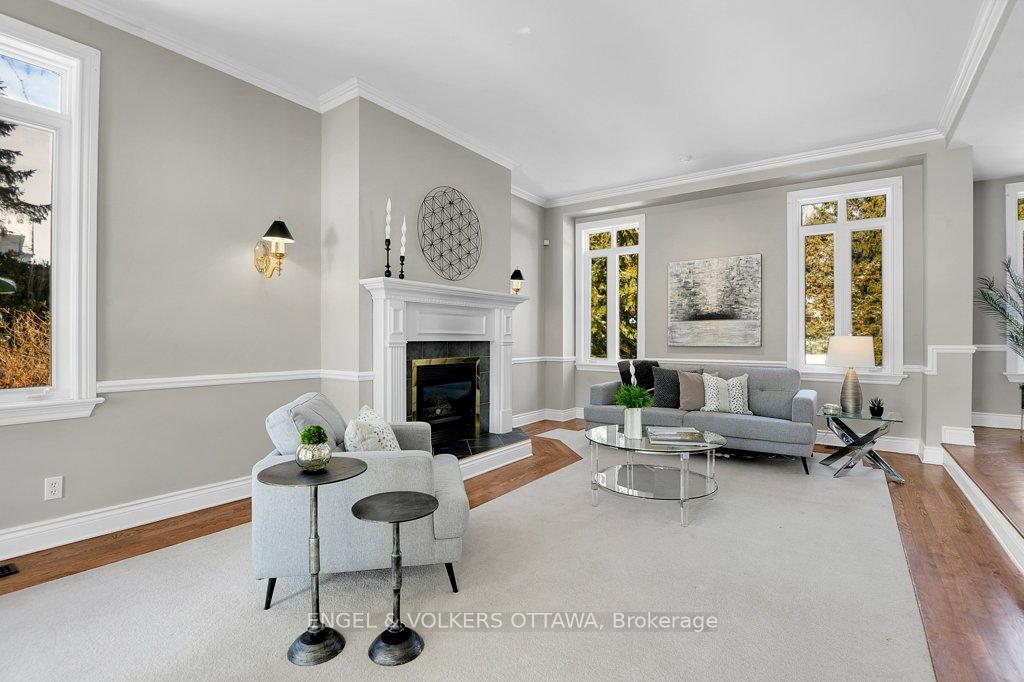 Photo 6 of 1323 Scharfgate Drive, Ottawa, Manotick Village & Manotick Estates — HOMEH