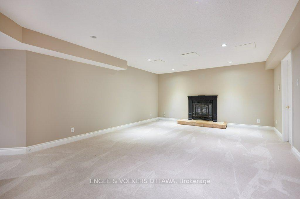 Photo 30 of 1323 Scharfgate Drive, Ottawa, Manotick Village & Manotick Estates — HOMEH