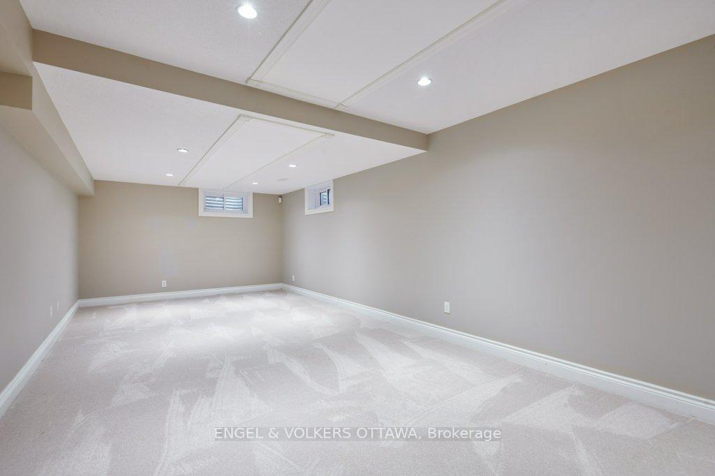 Photo 31 of 1323 Scharfgate Drive, Ottawa, Manotick Village & Manotick Estates — HOMEH