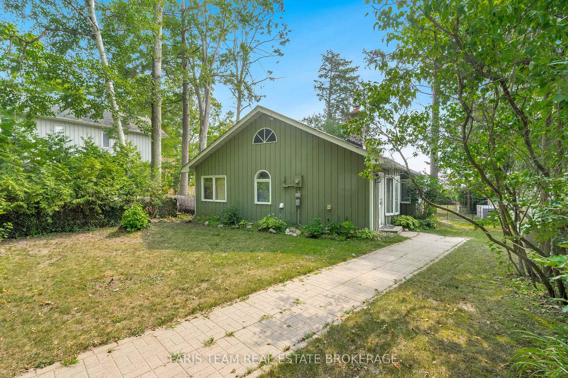 Photo 3 of 2855 Purvis Street, Innisfil, Rural Innisfil — HOMEH