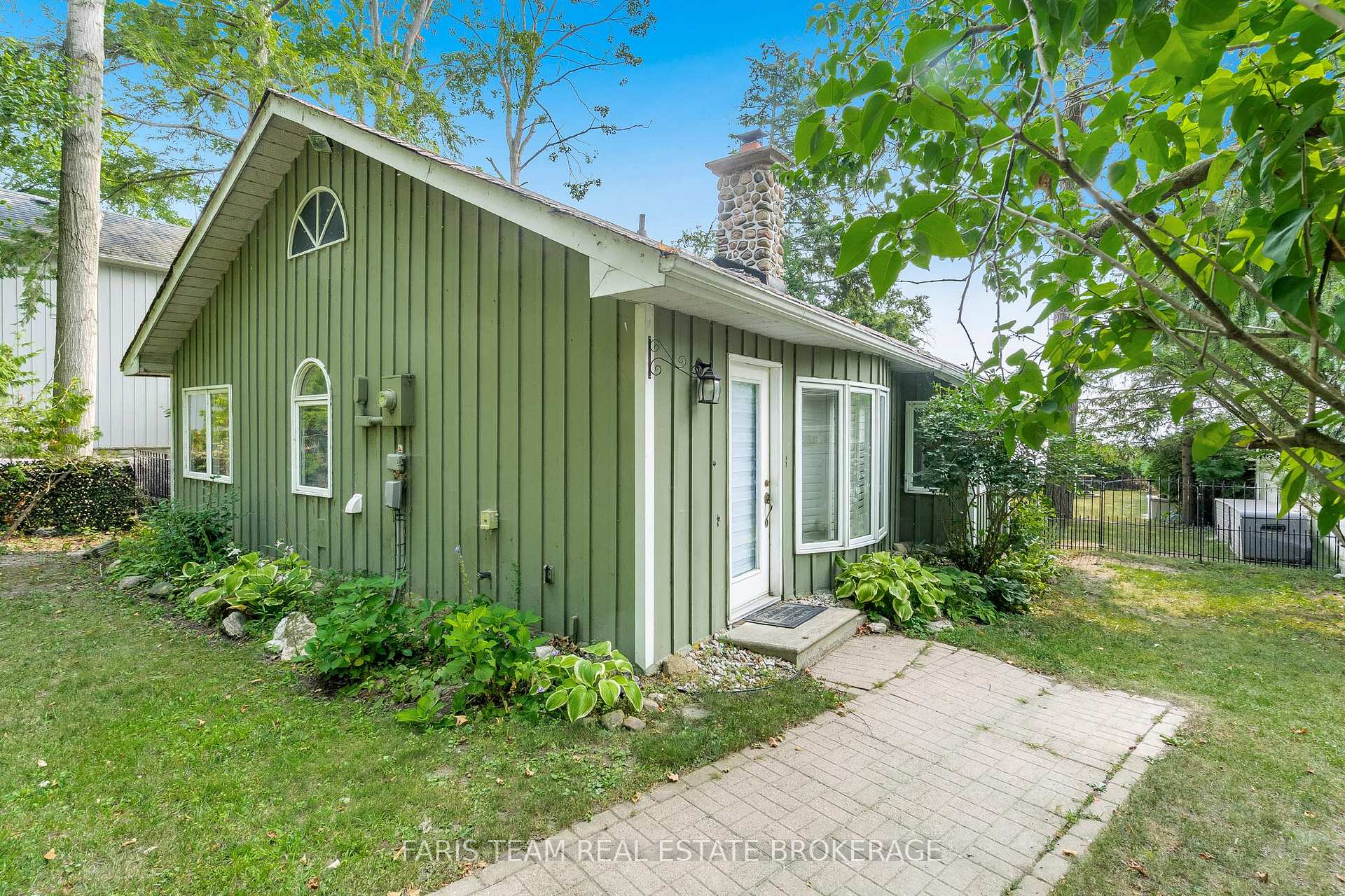 Photo 4 of 2855 Purvis Street, Innisfil, Rural Innisfil — HOMEH