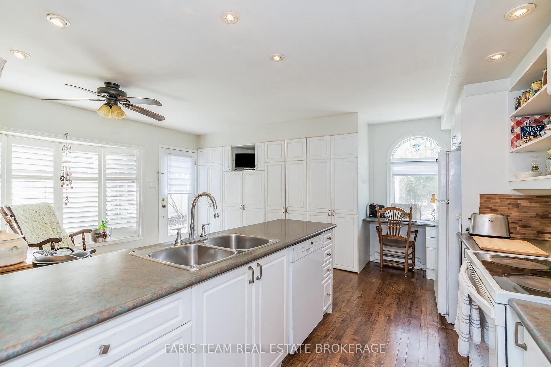 Photo 7 of 2855 Purvis Street, Innisfil, Rural Innisfil — HOMEH