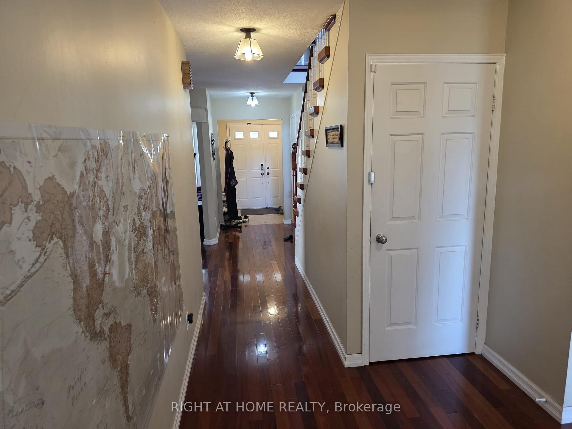 Photo 3 of 15 Lorilee Crescent, Kitchener, Forest Heights — HOMEH