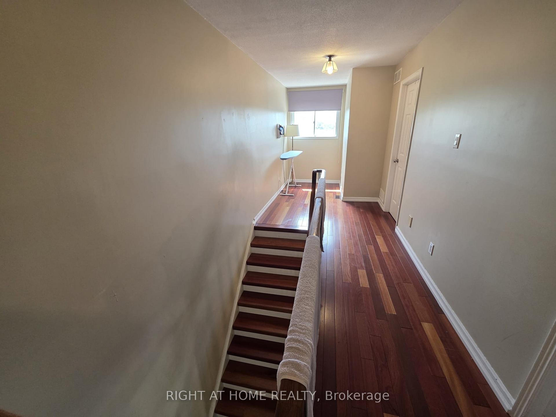 Photo 22 of 15 Lorilee Crescent, Kitchener, Forest Heights — HOMEH