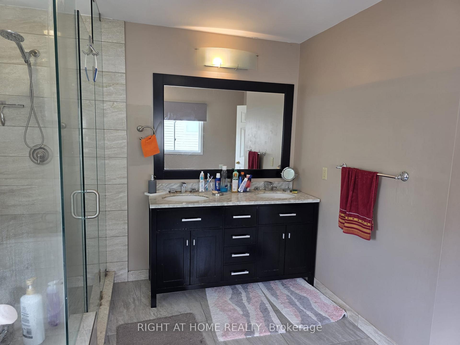 Photo 32 of 15 Lorilee Crescent, Kitchener, Forest Heights — HOMEH