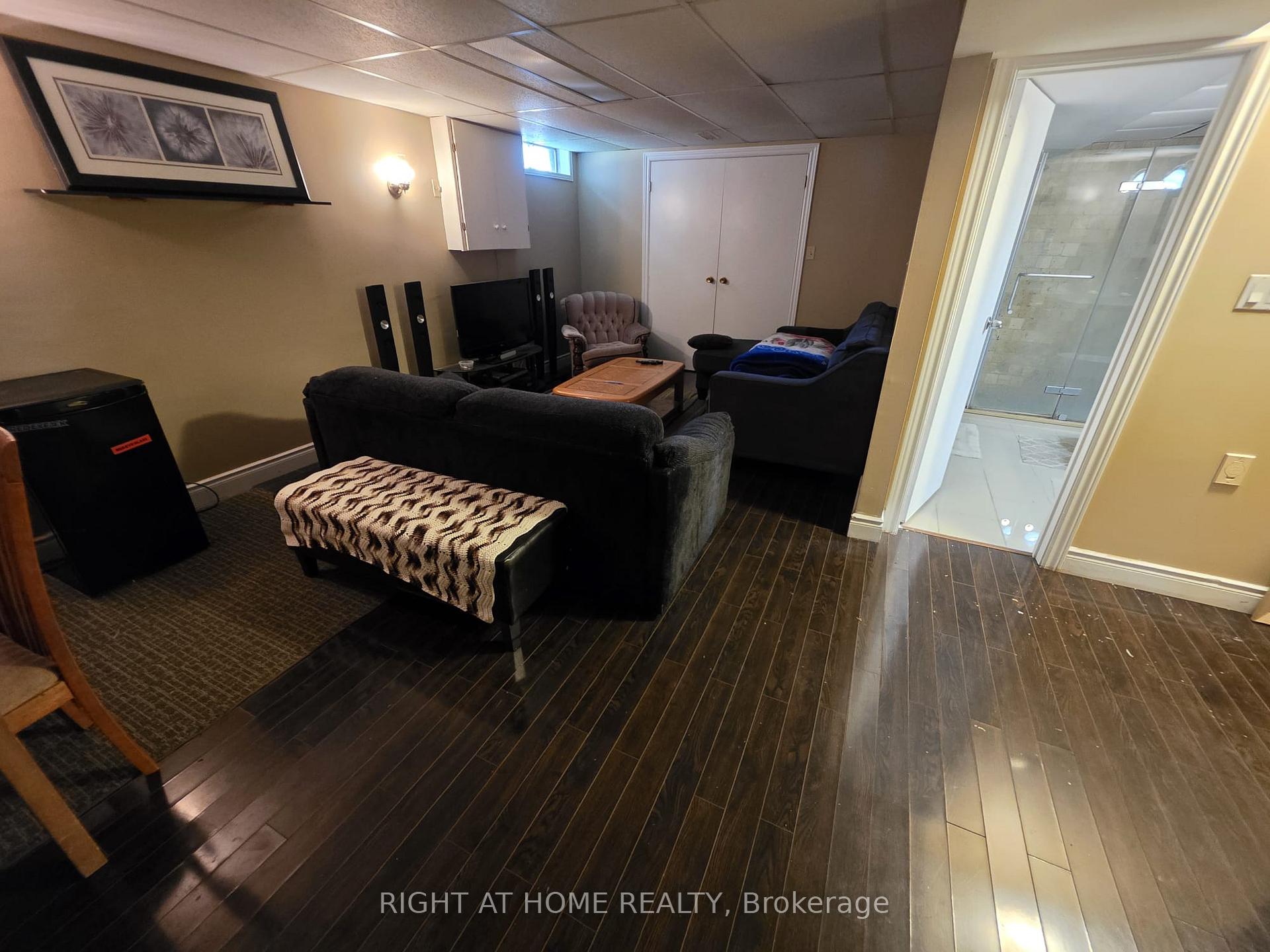 Photo 48 of 15 Lorilee Crescent, Kitchener, Forest Heights — HOMEH