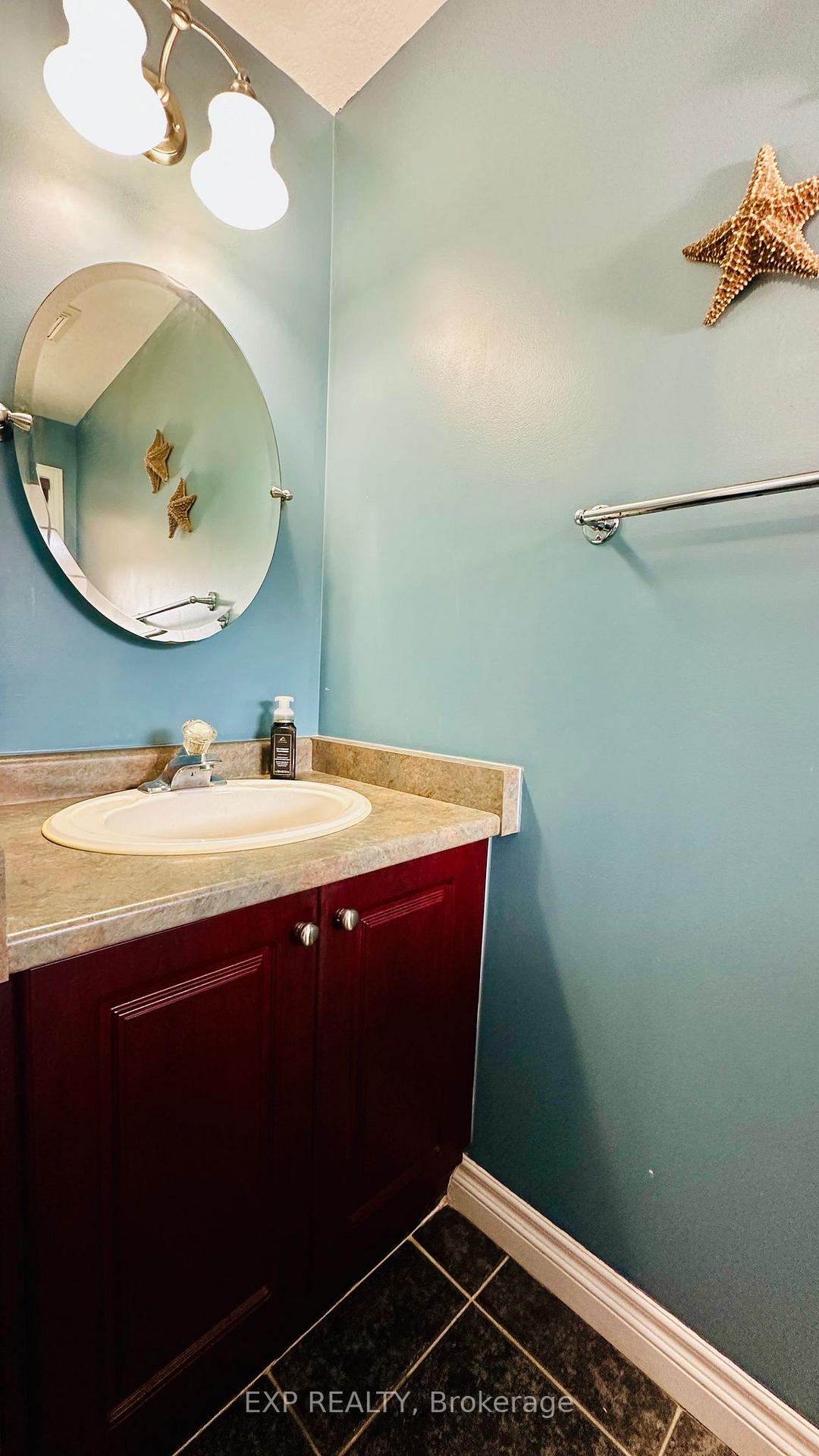 Photo 13 of 40 Max Becker Drive, Kitchener — HOMEH