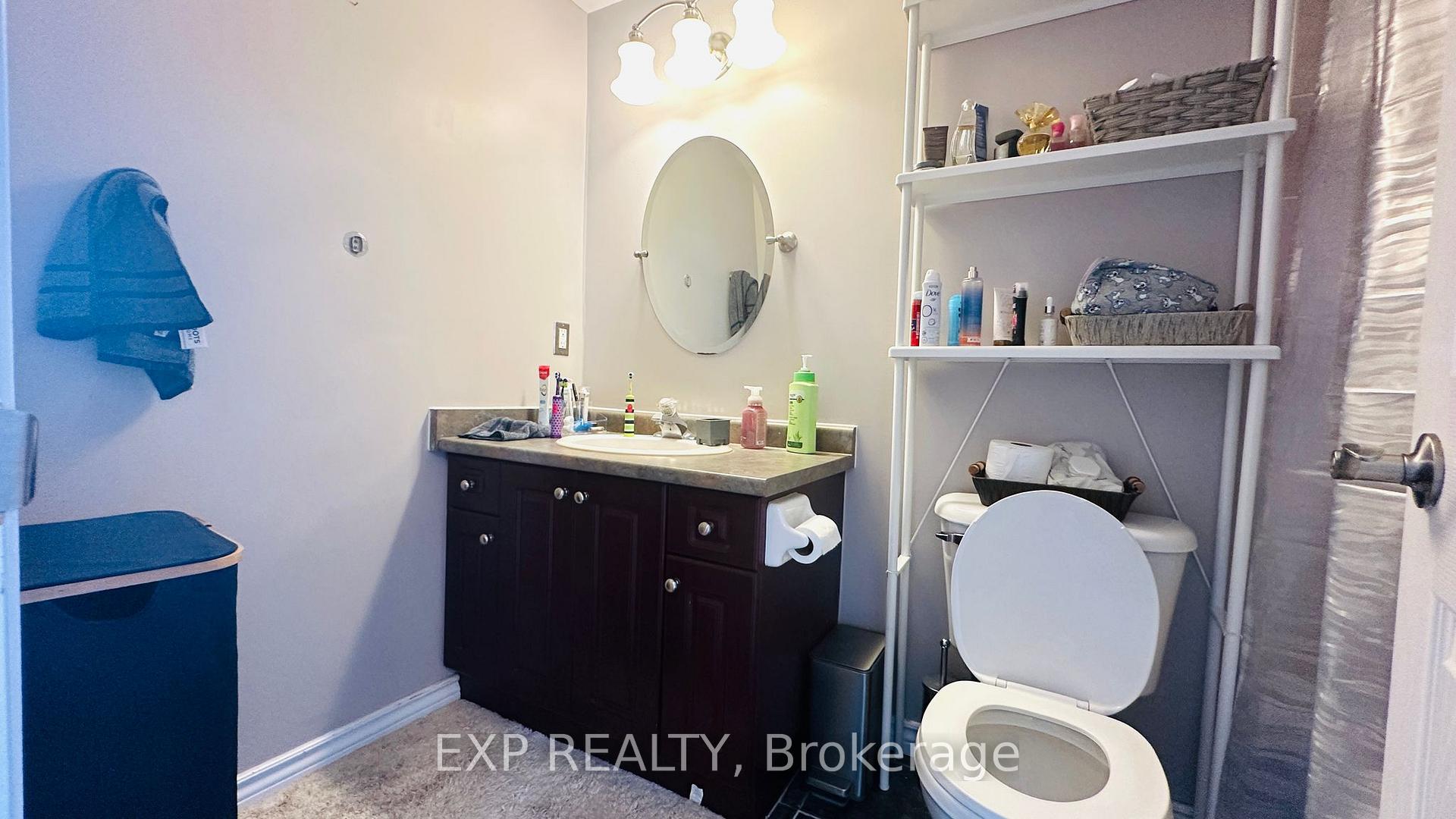 Photo 16 of 40 Max Becker Drive, Kitchener — HOMEH