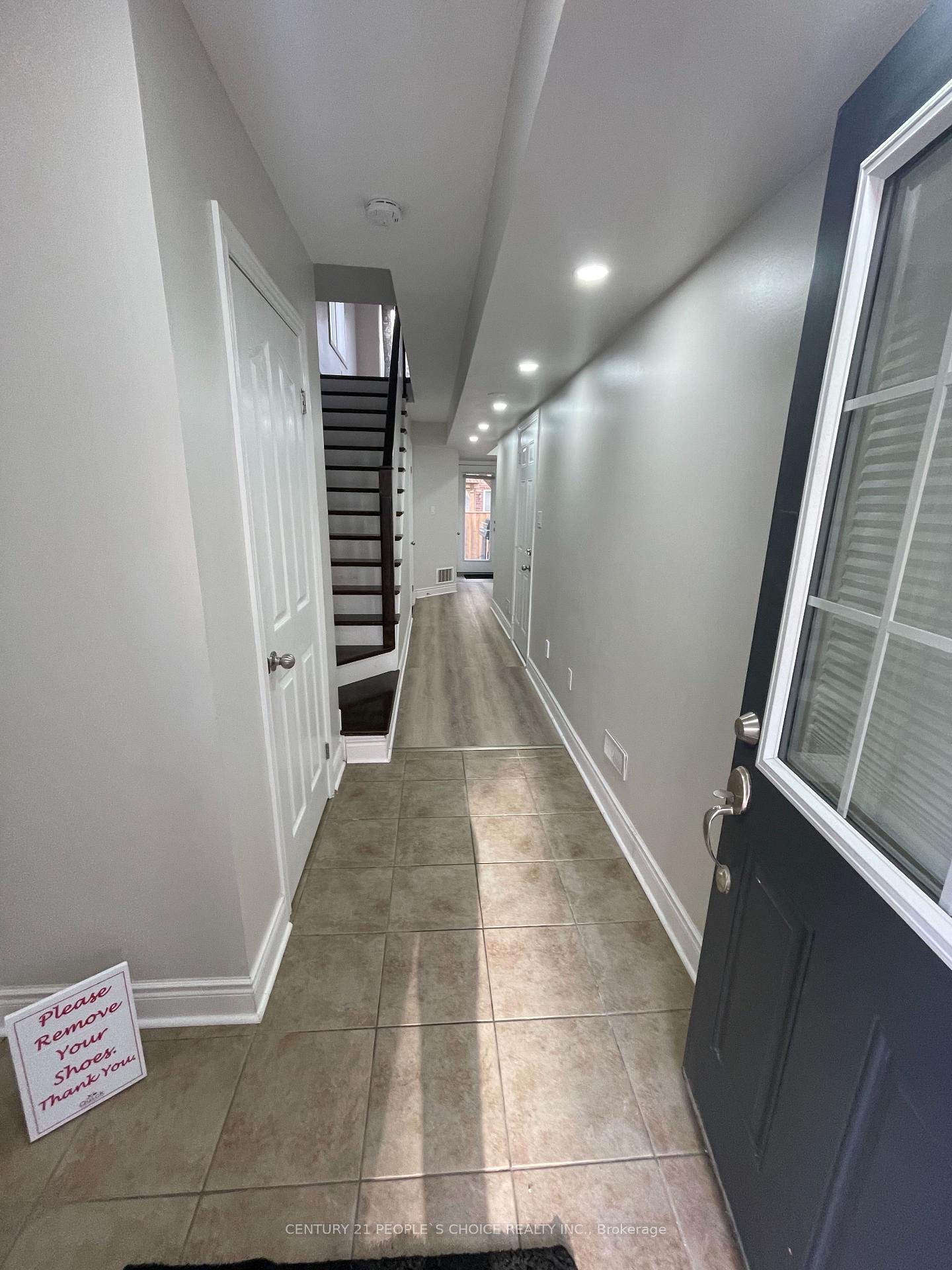 Photo 5 of 10 England Terrace, Hamilton, Stoney Creek — HOMEH