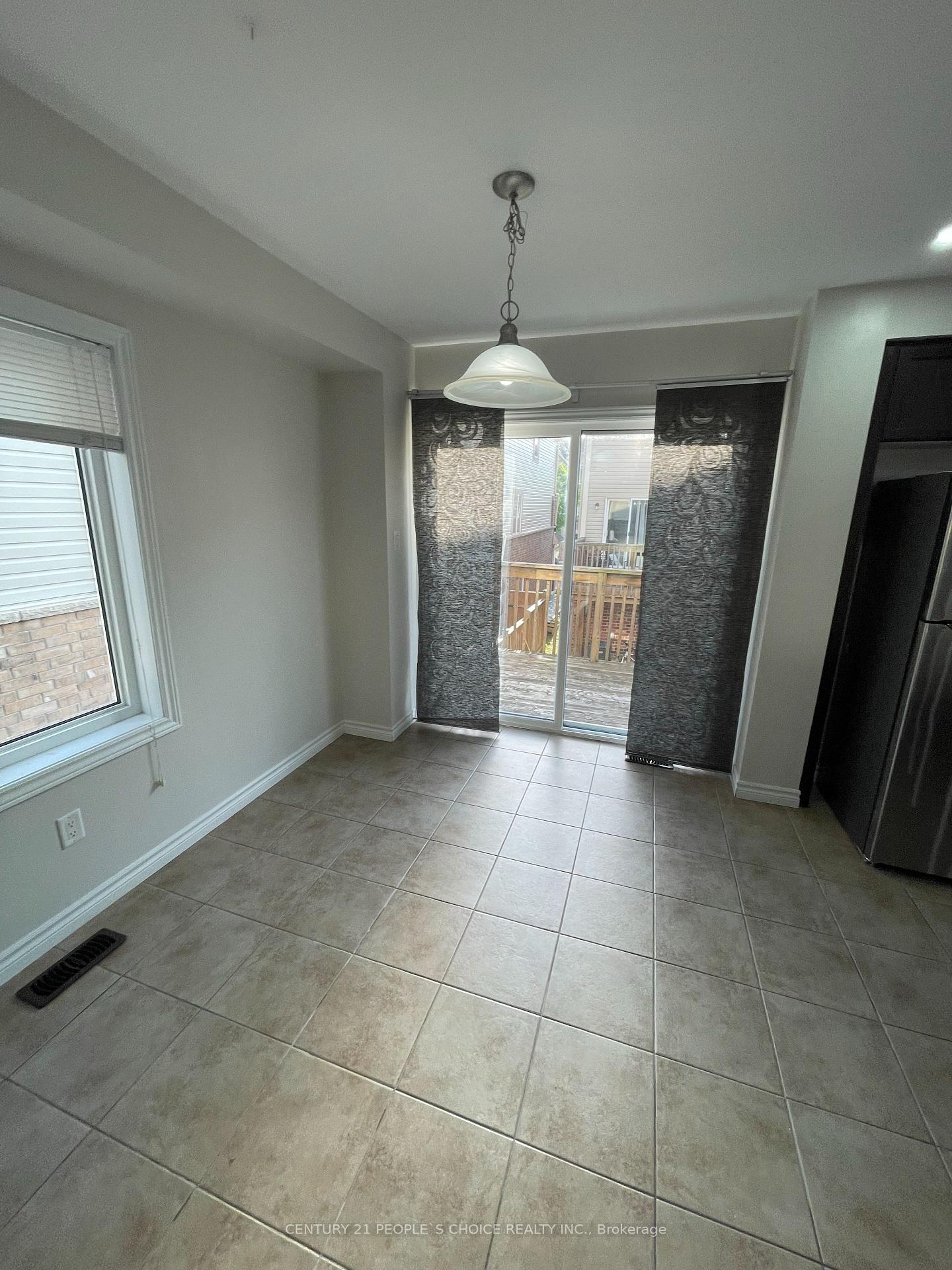 Photo 14 of 10 England Terrace, Hamilton, Stoney Creek — HOMEH