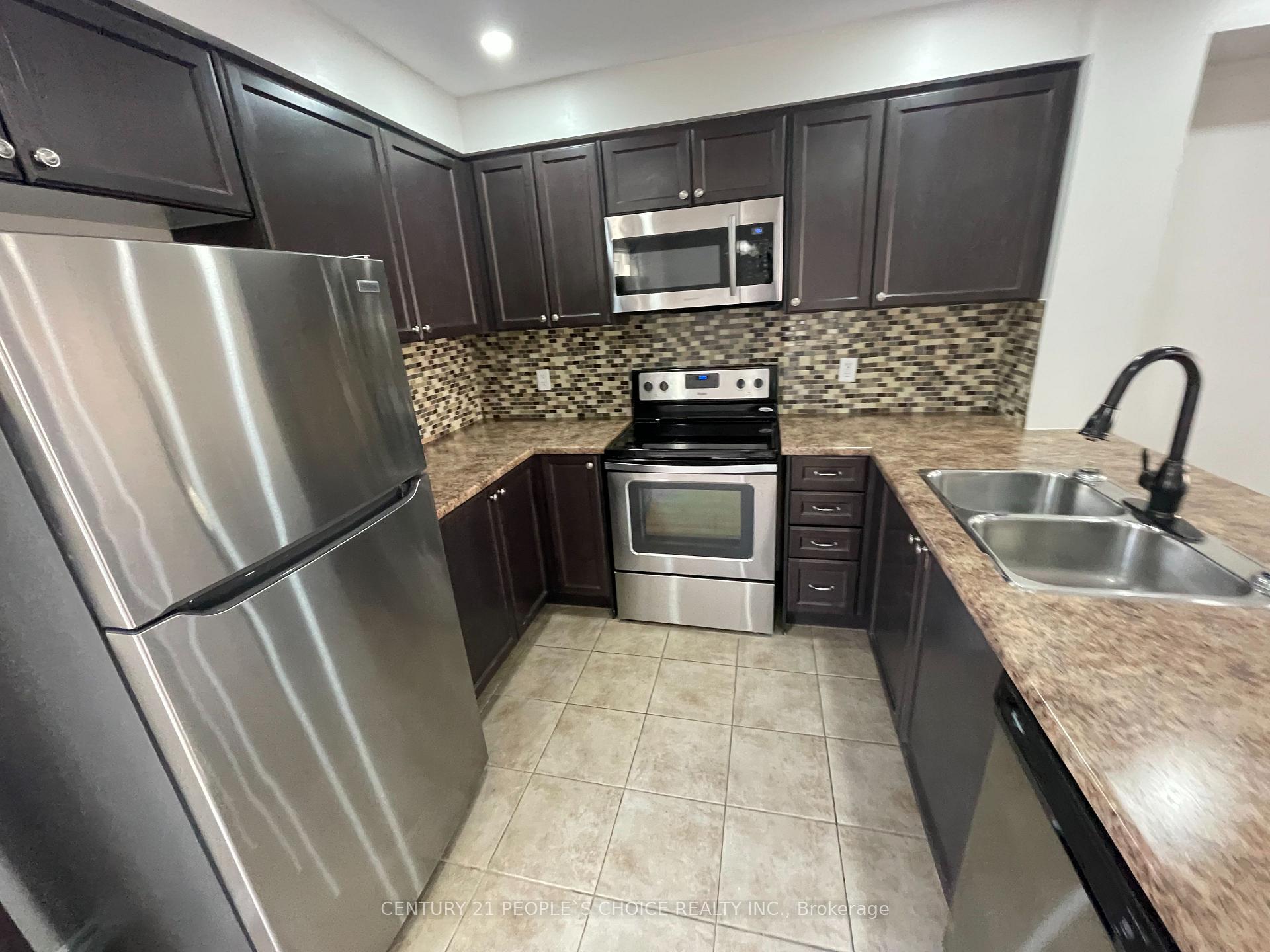 Photo 16 of 10 England Terrace, Hamilton, Stoney Creek — HOMEH