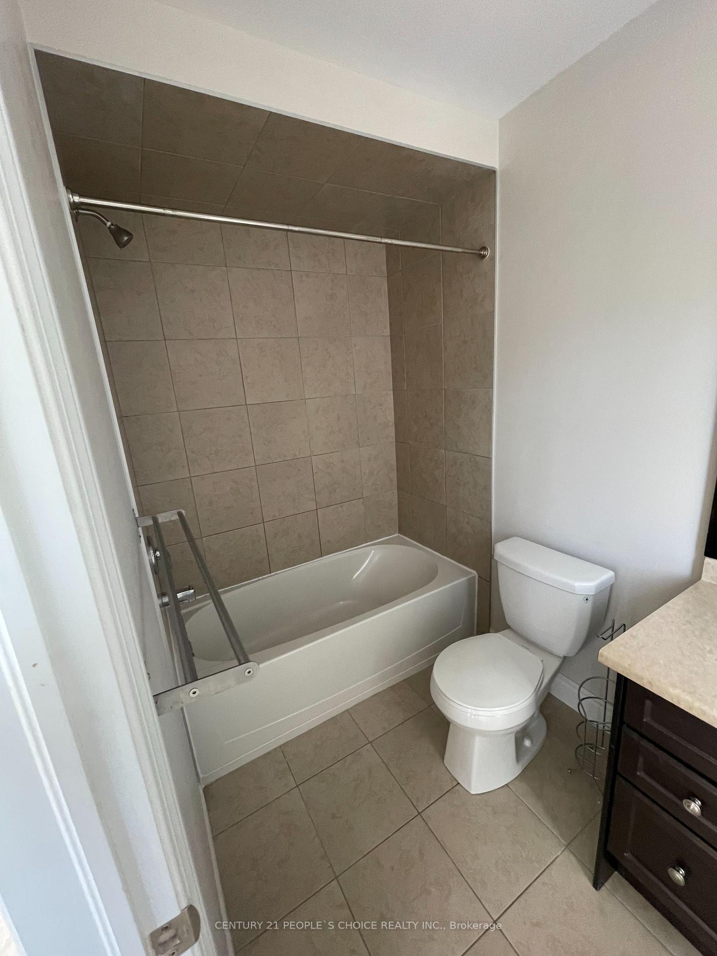 Photo 25 of 10 England Terrace, Hamilton, Stoney Creek — HOMEH