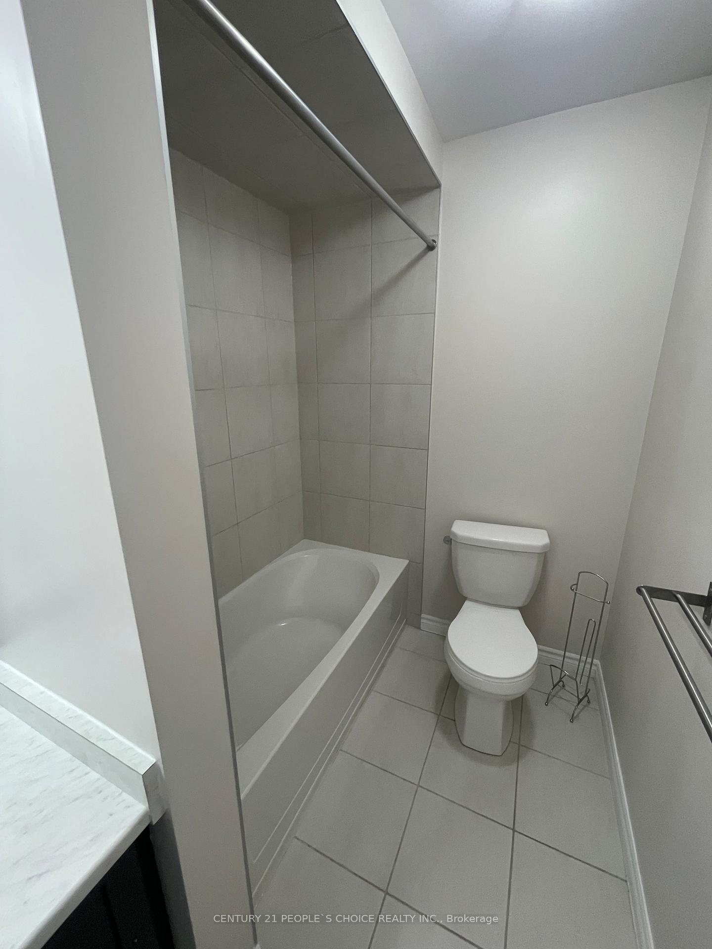 Photo 34 of 10 England Terrace, Hamilton, Stoney Creek — HOMEH