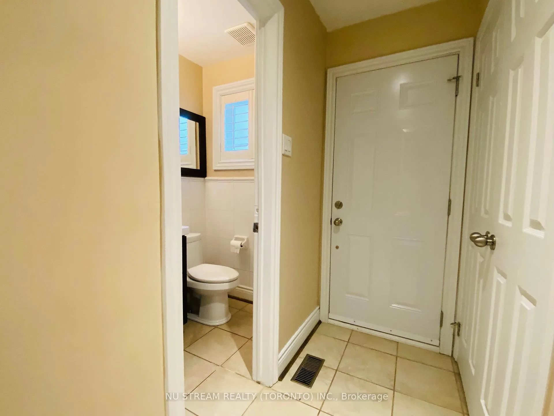 Photo 5 of Unit Basmt, 10 Southdale Drive, Markham, Bullock — HOMEH