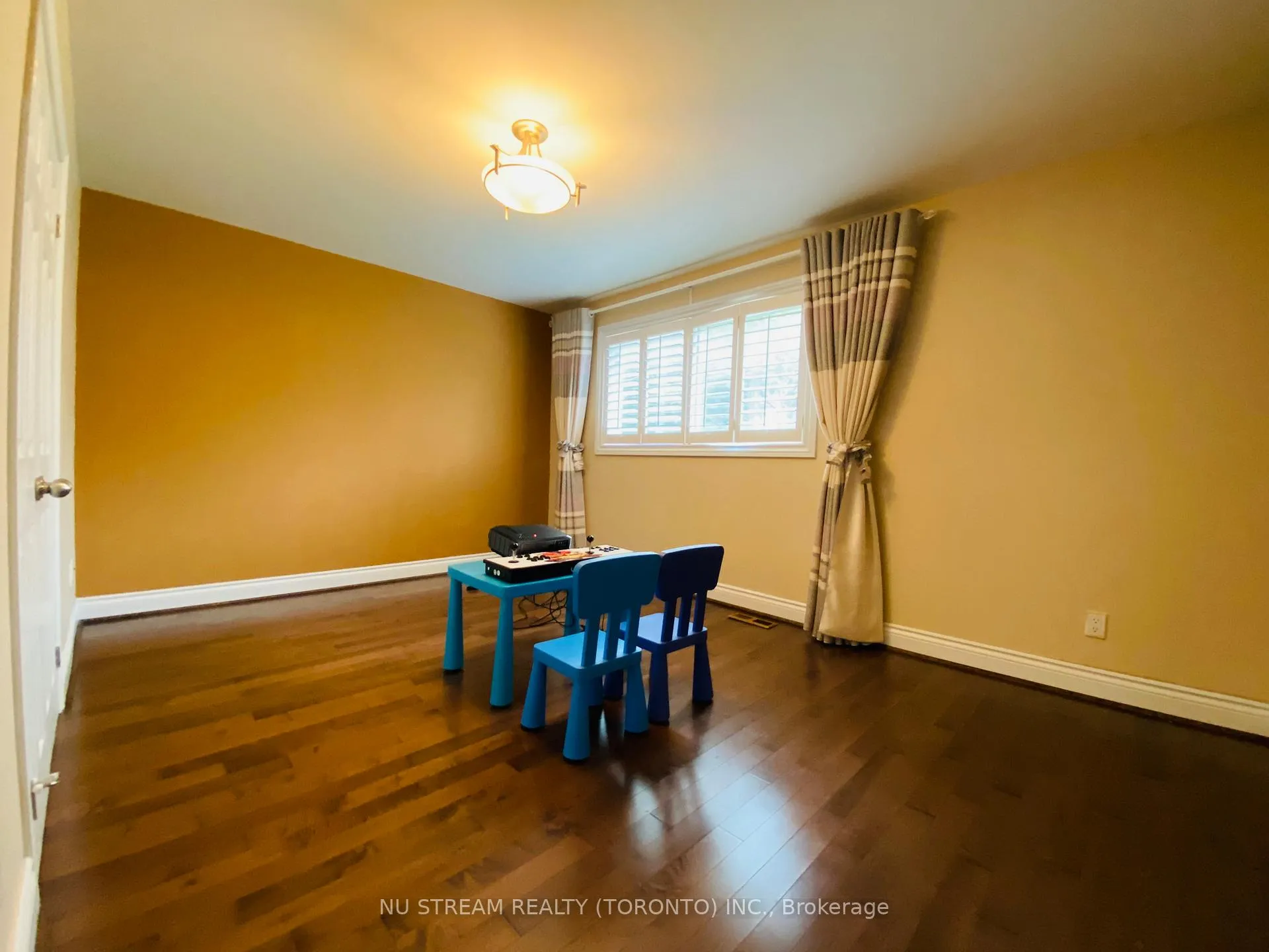 Photo 7 of Unit Basmt, 10 Southdale Drive, Markham, Bullock — HOMEH