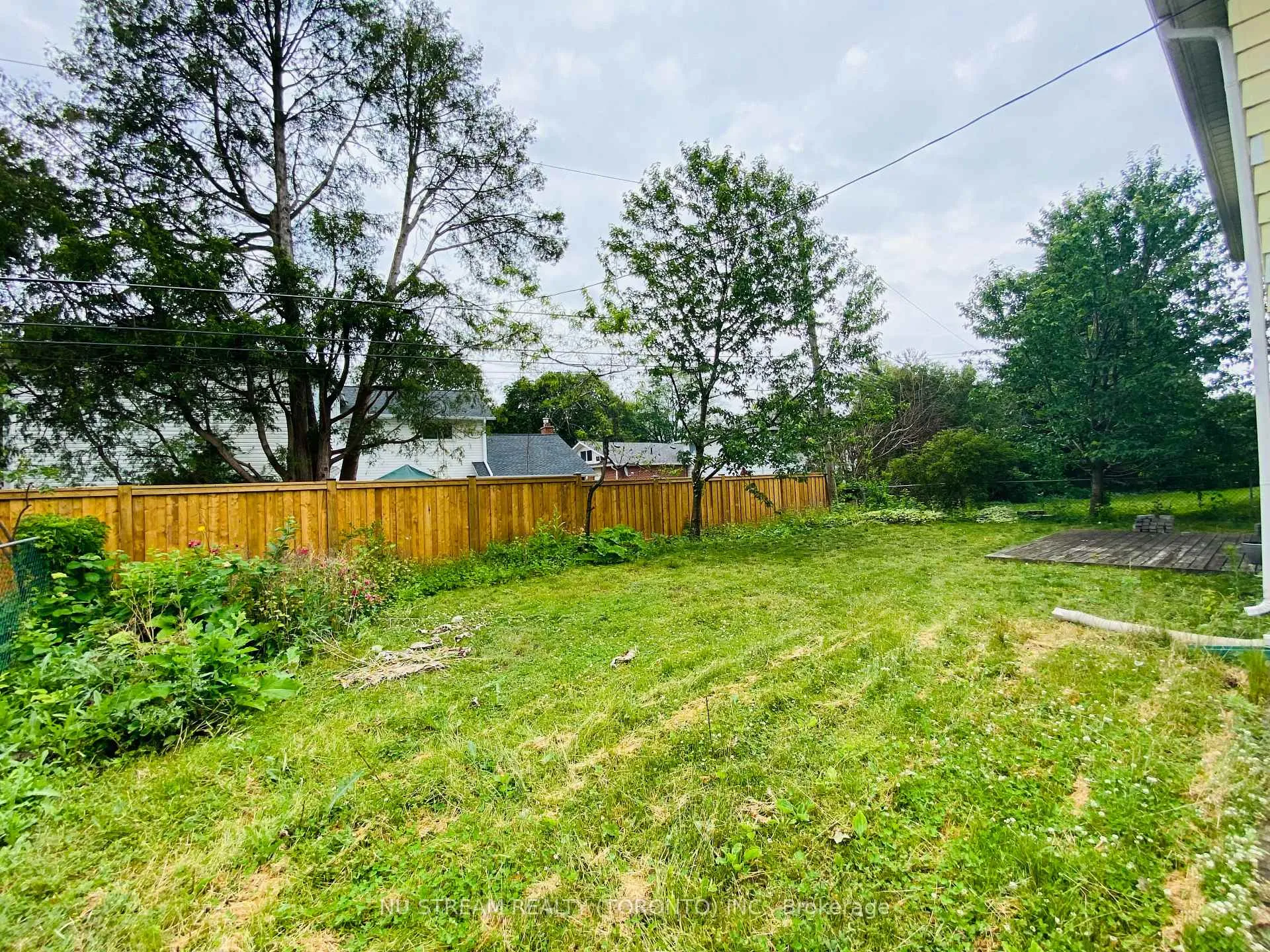 Photo 8 of Unit Basmt, 10 Southdale Drive, Markham, Bullock — HOMEH